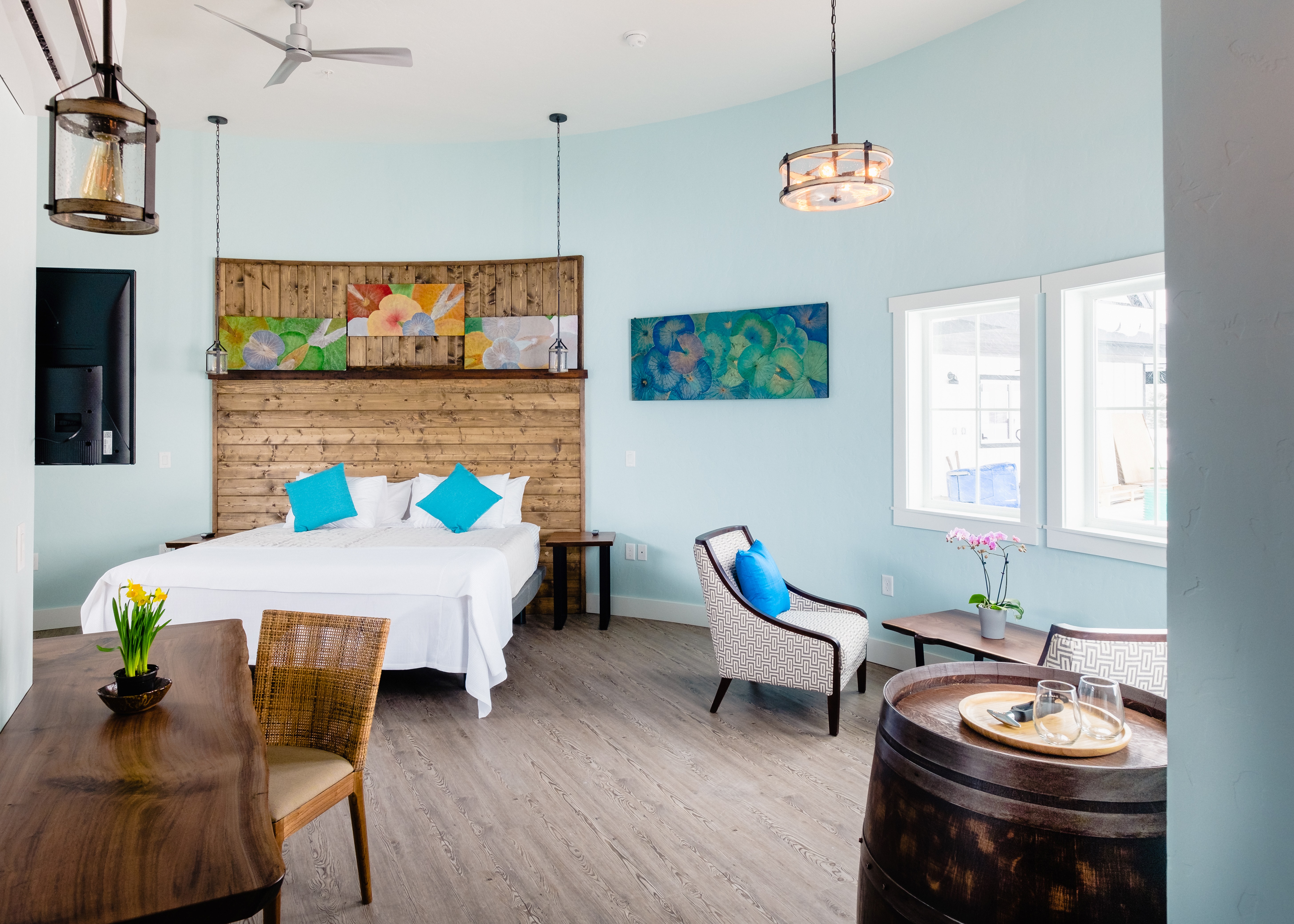 unique-in-wa-state-a-luxurious-grain-silo-you-can-sleep-in