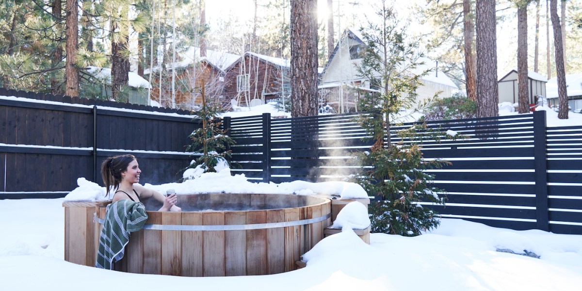 The cedar hot tub at Noble + Proper Hotel in Big Bear