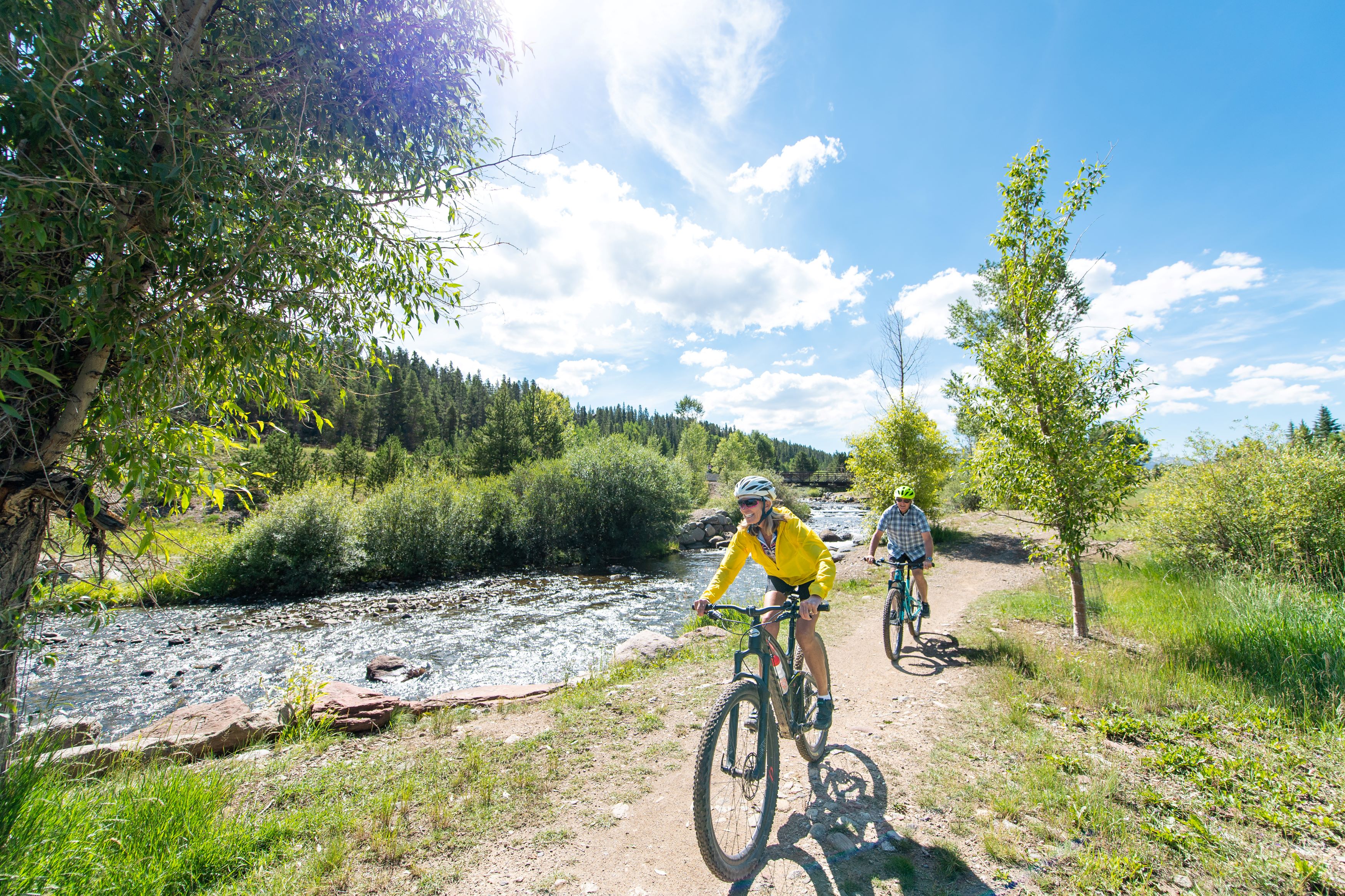 the-blue-river-runs-through-breckenridge-and-alongside-it-a-bike-path-stretches-for-miles