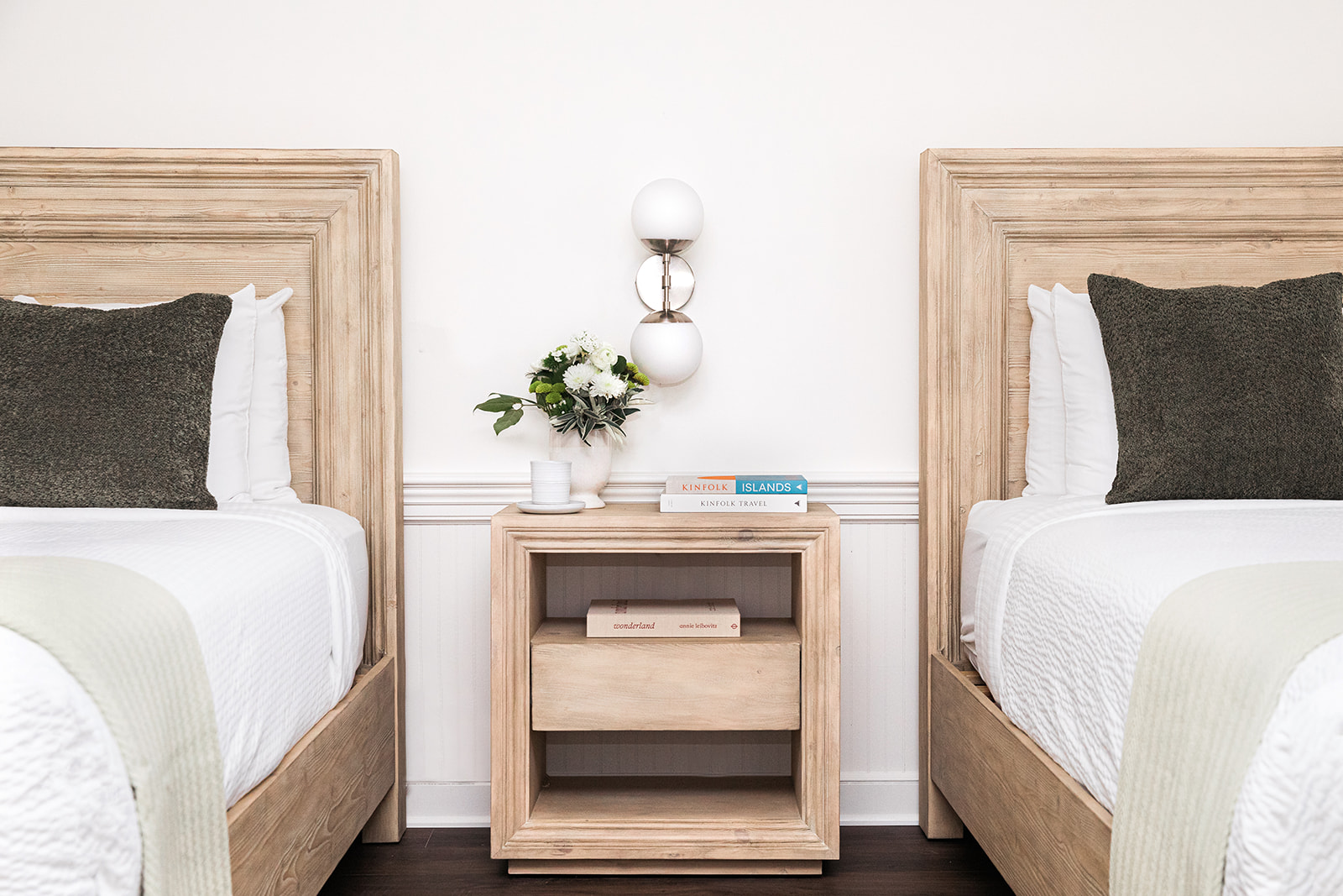 outlook-inn-rooms