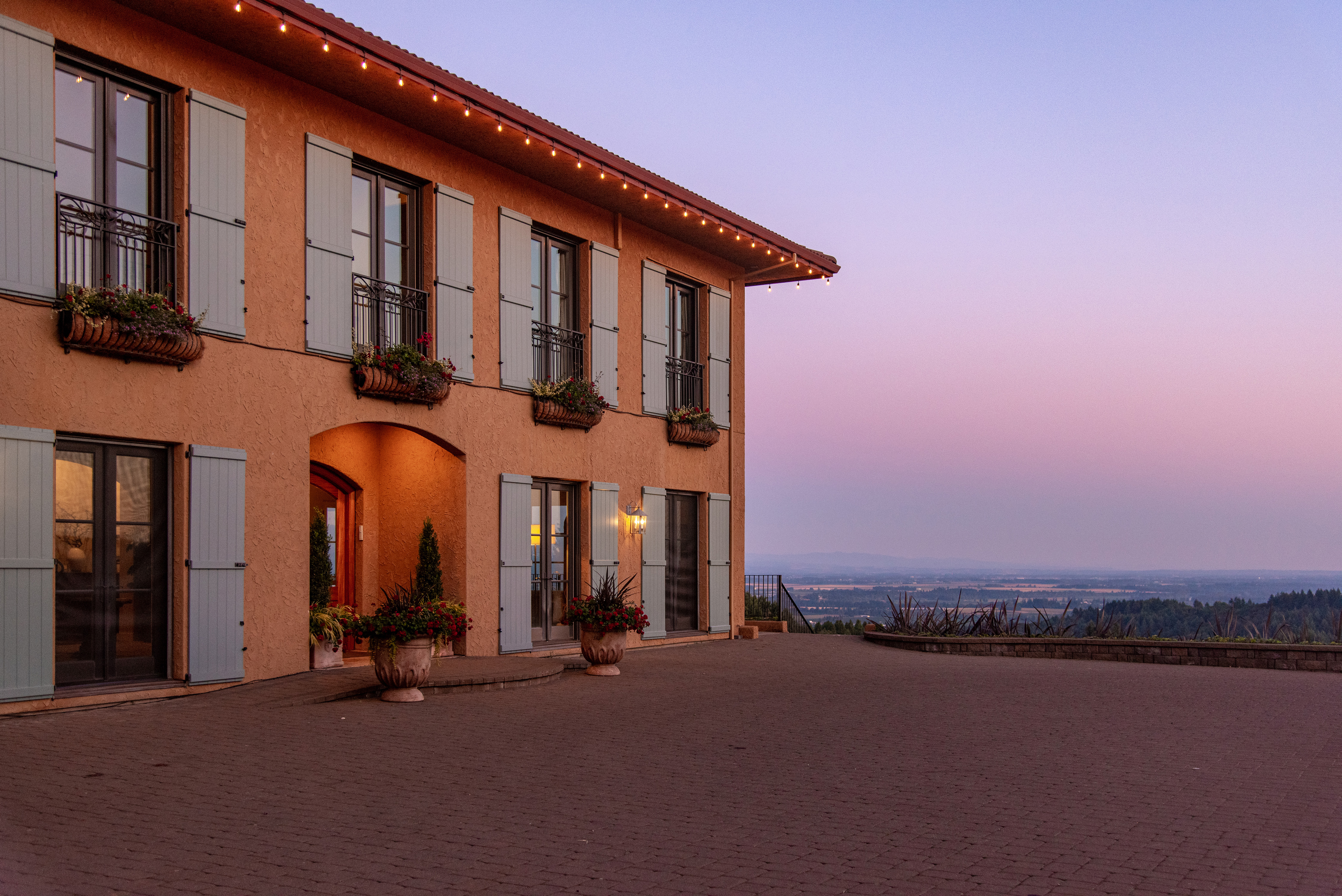 inn-exterior-view