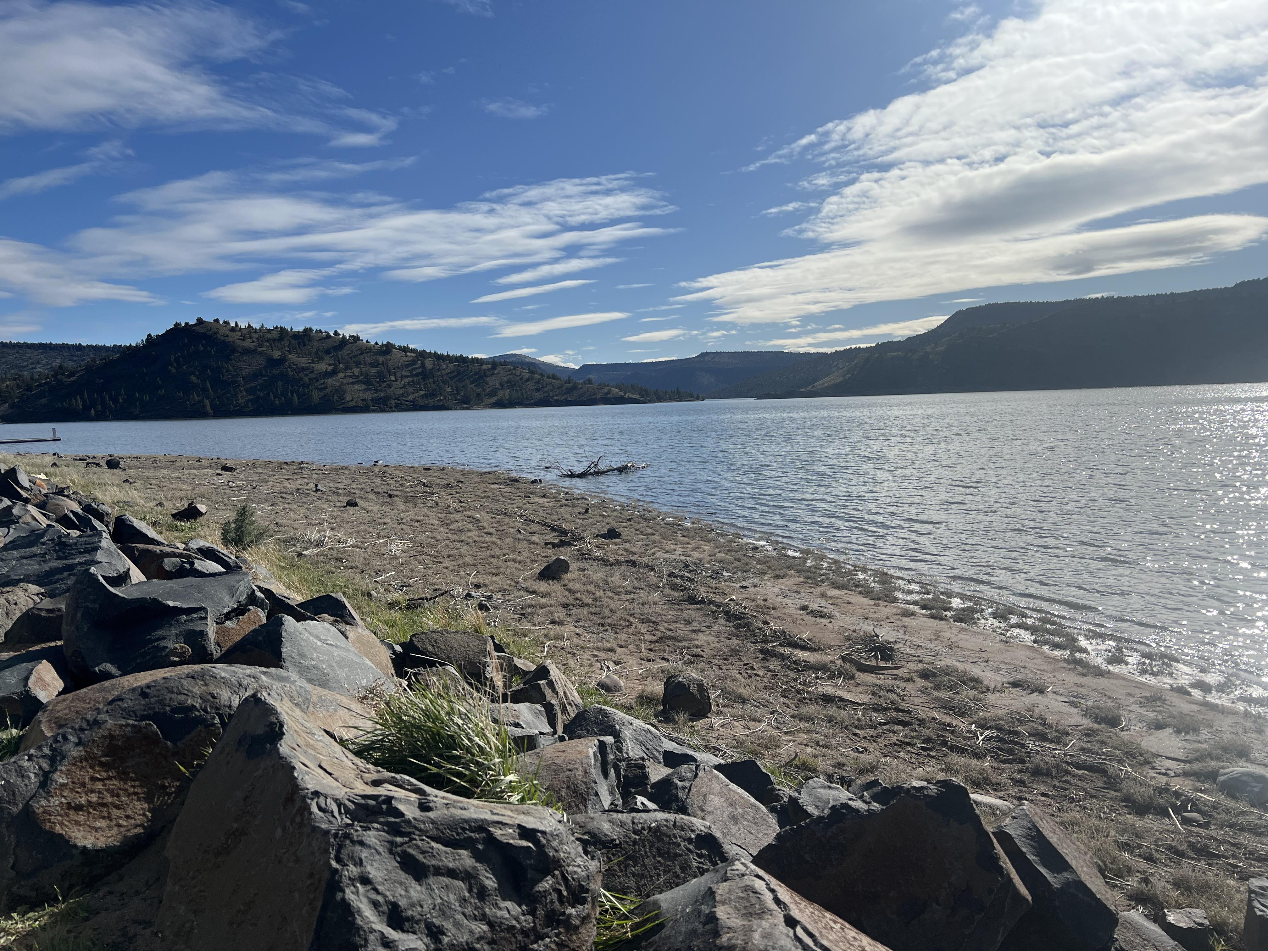 prineville-reservoir-state-park-at-daytime