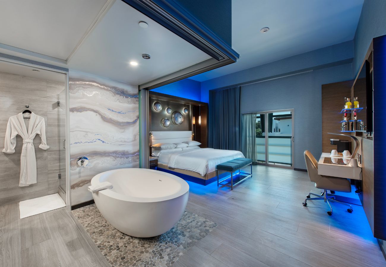 deluxe-suite