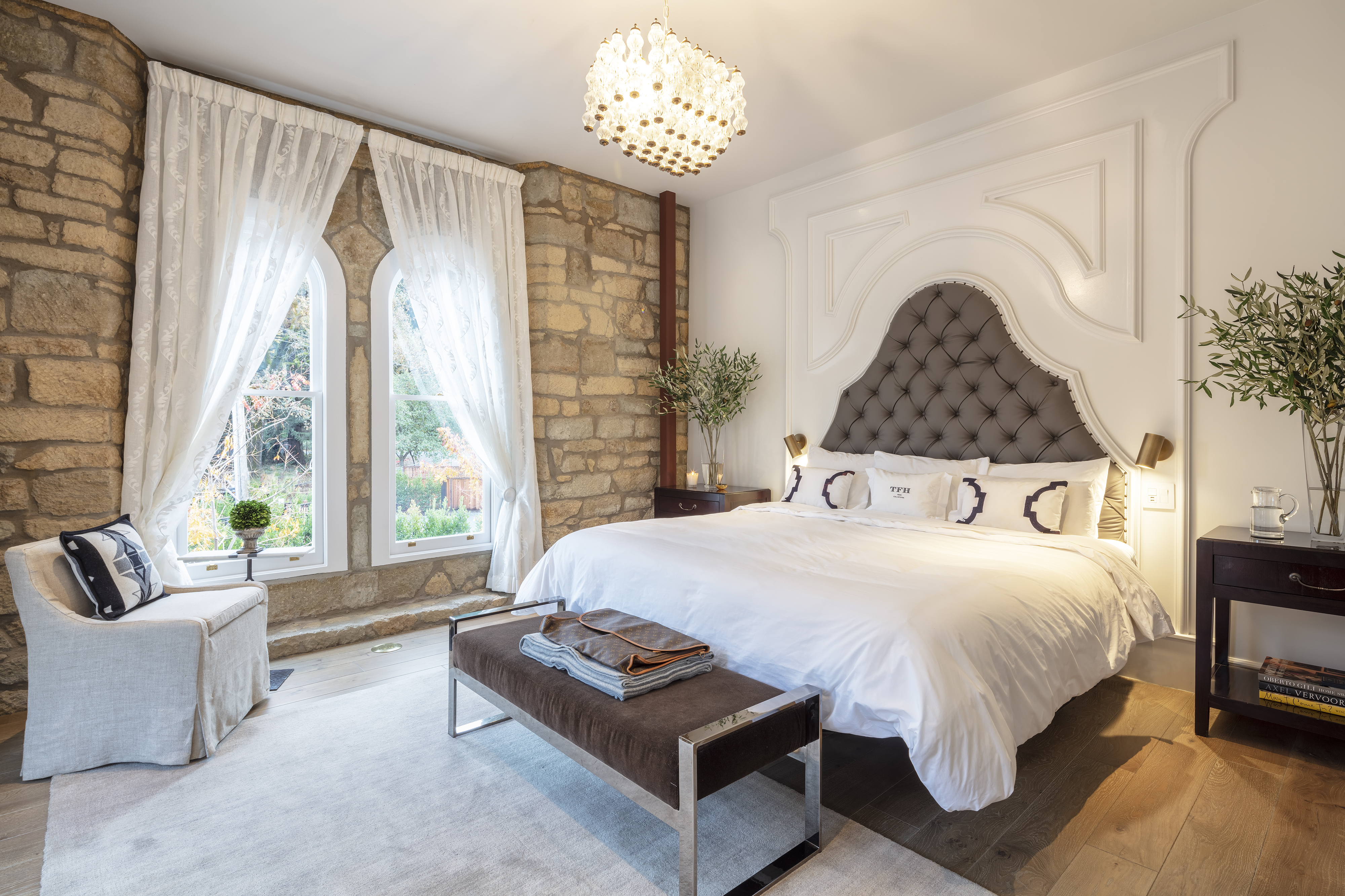 francis_h_bedroom