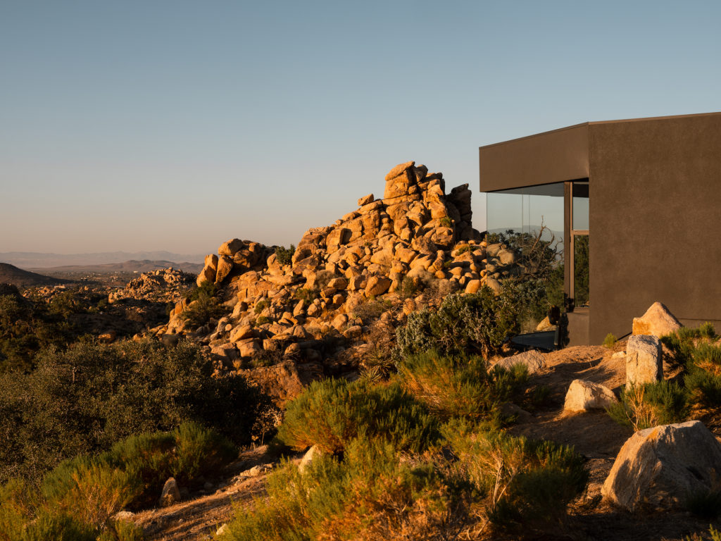 Black Desert House in Joshua Tree