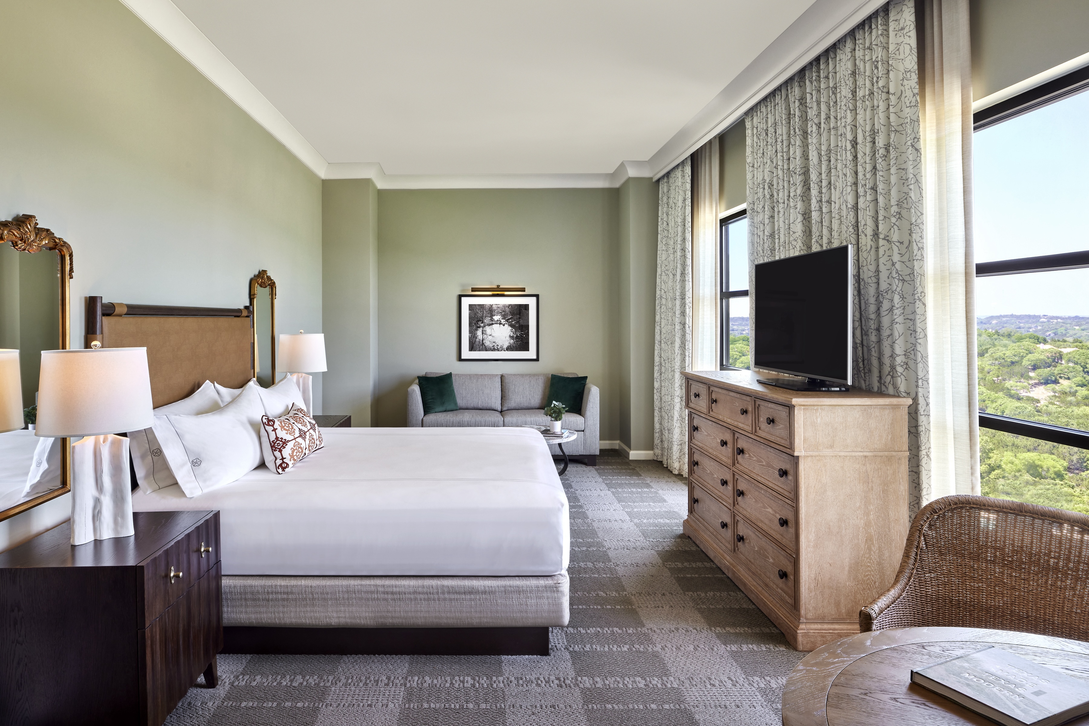 hill-country-studio-suite