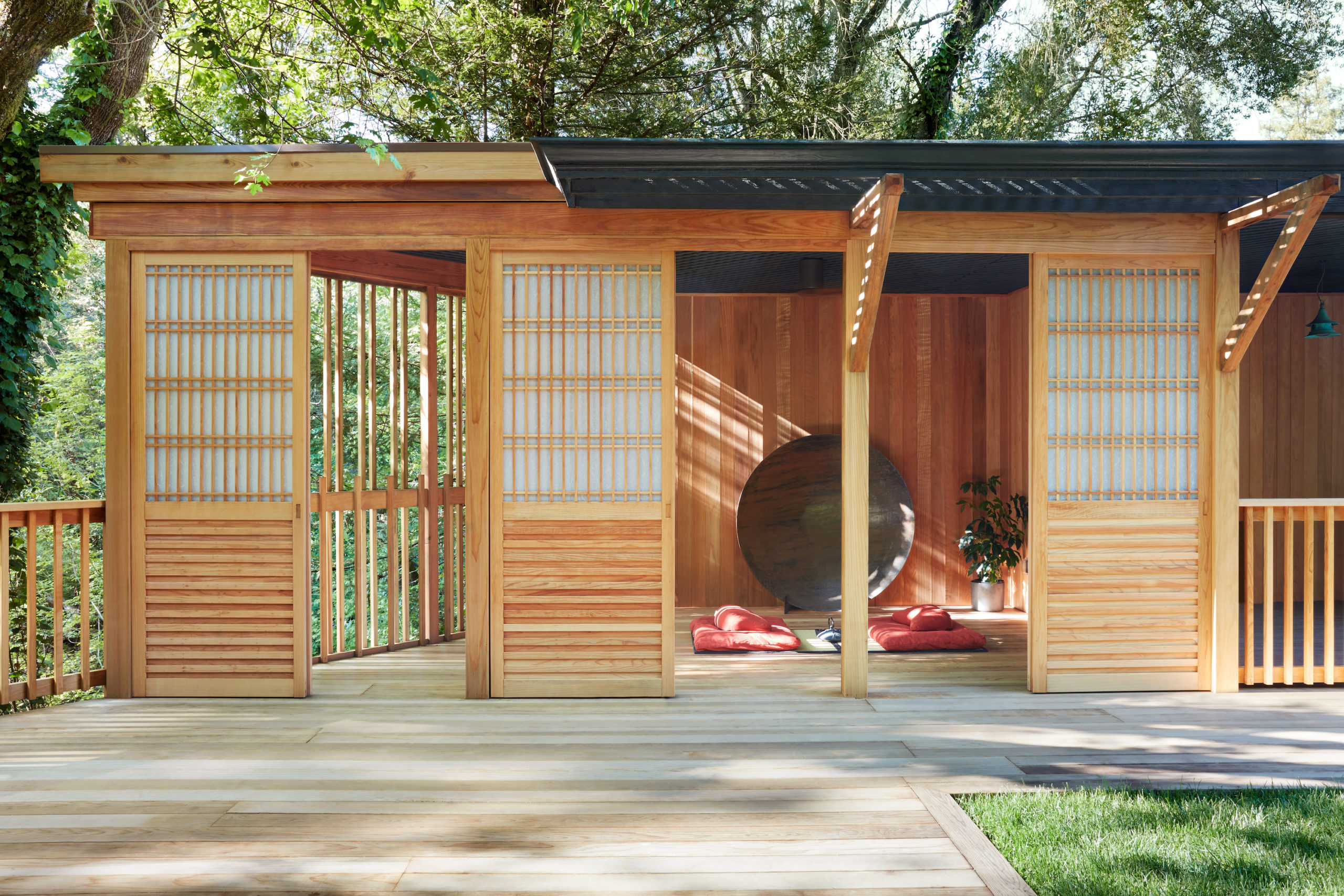 gaigehouseryokan-meditationarea-4-1-scaled-1