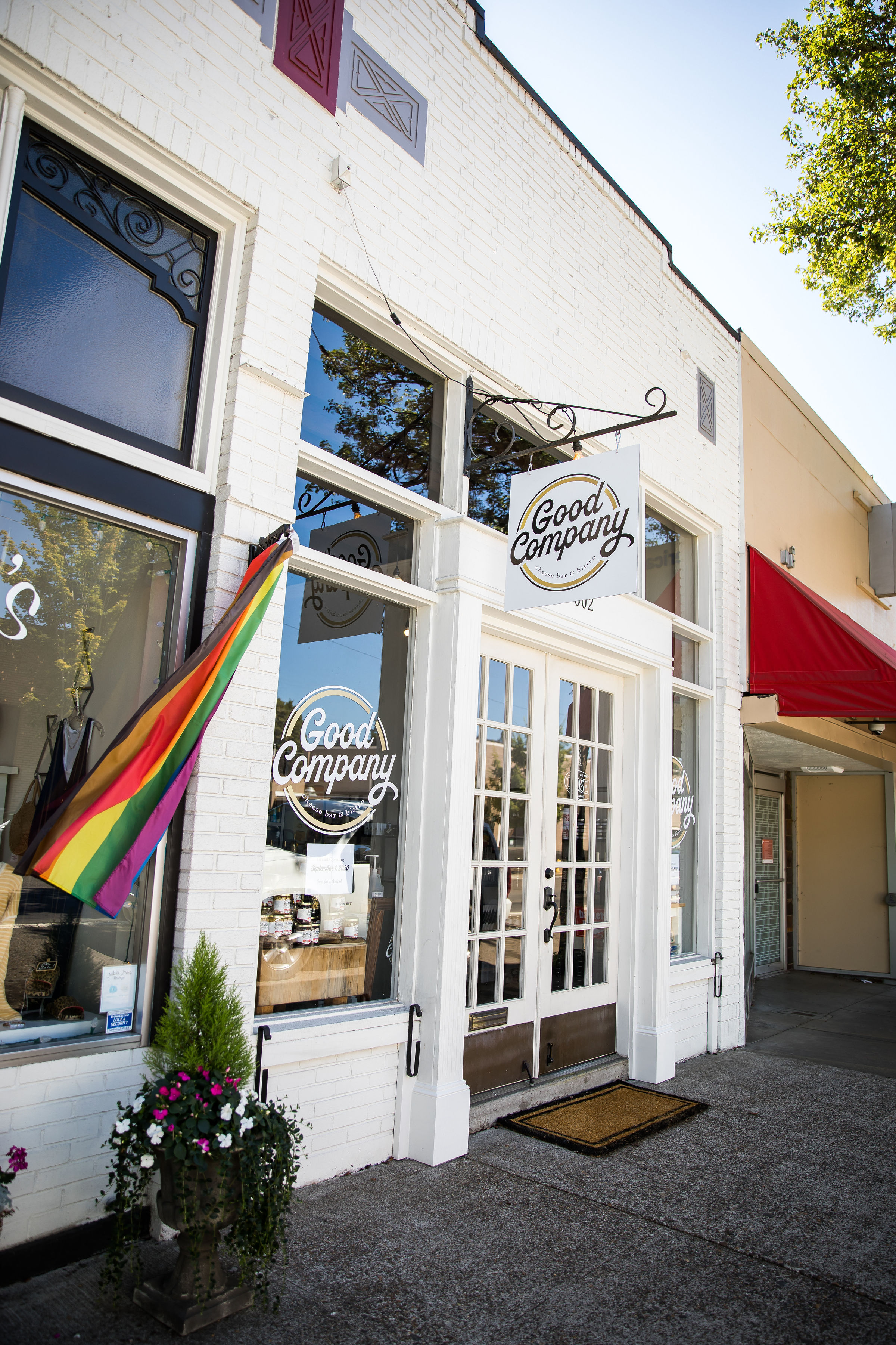 good-company-cheese-shop-in-downtown-newberg