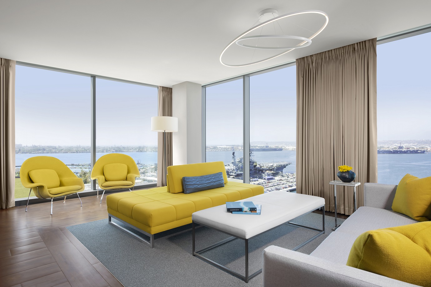 grand-suite-living-room