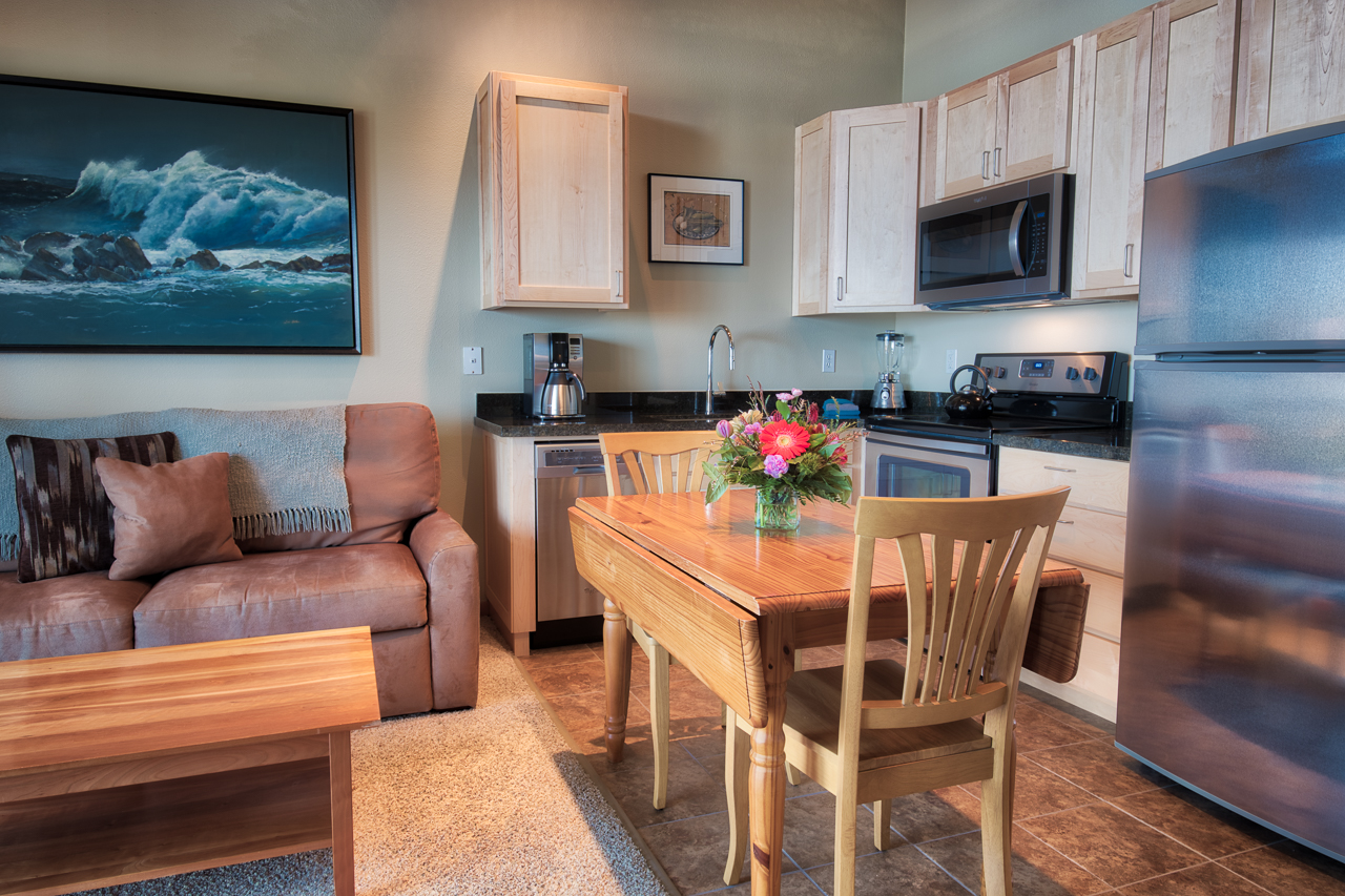 ocean-inn-109-kitchen