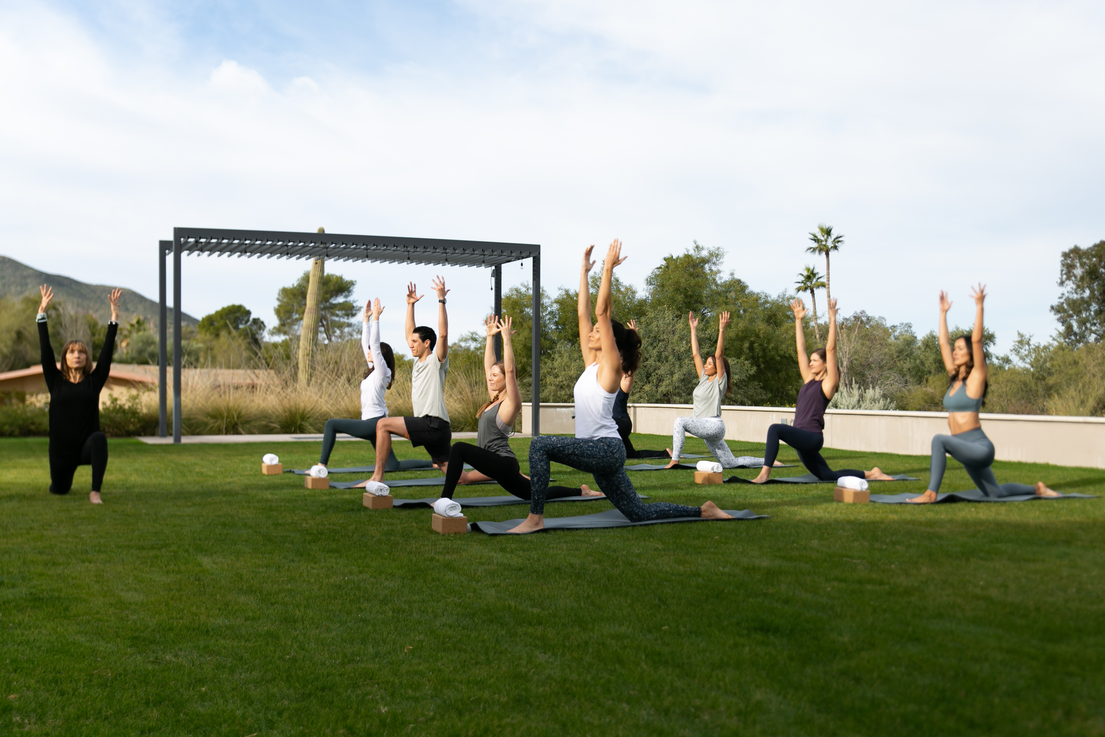 lawn-yoga