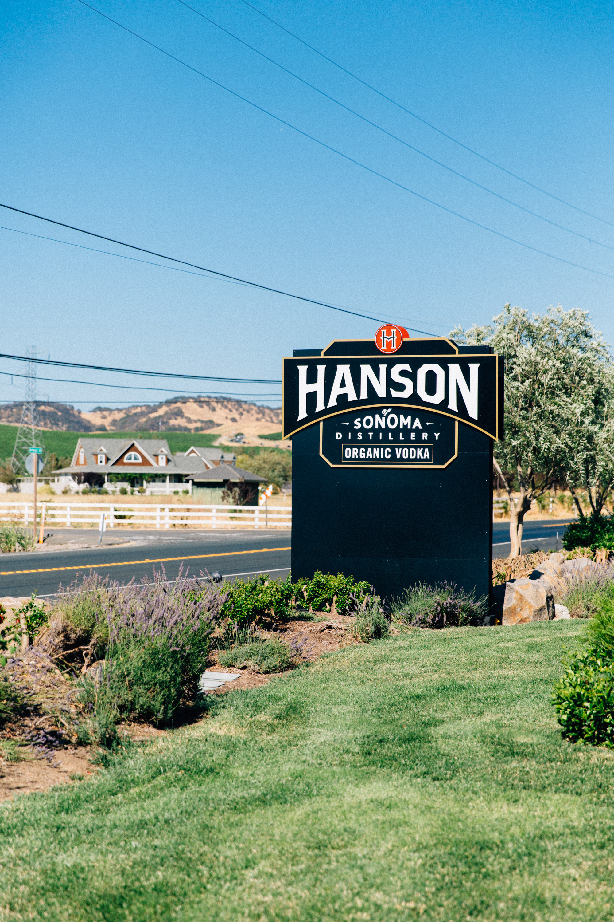 hanson-outdoor-sign