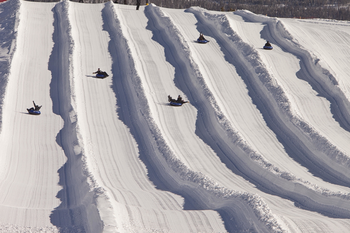 snow-tubing-at-frisco-adventure-park