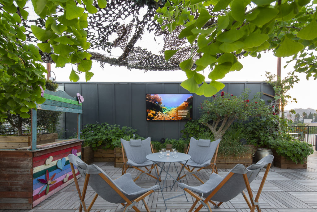 patio seating at Hollywood treehouse