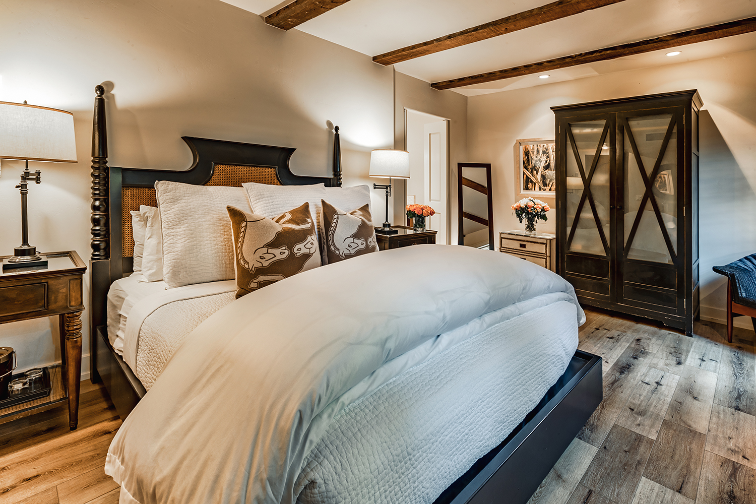 hotel-cheval-classic-room-2022