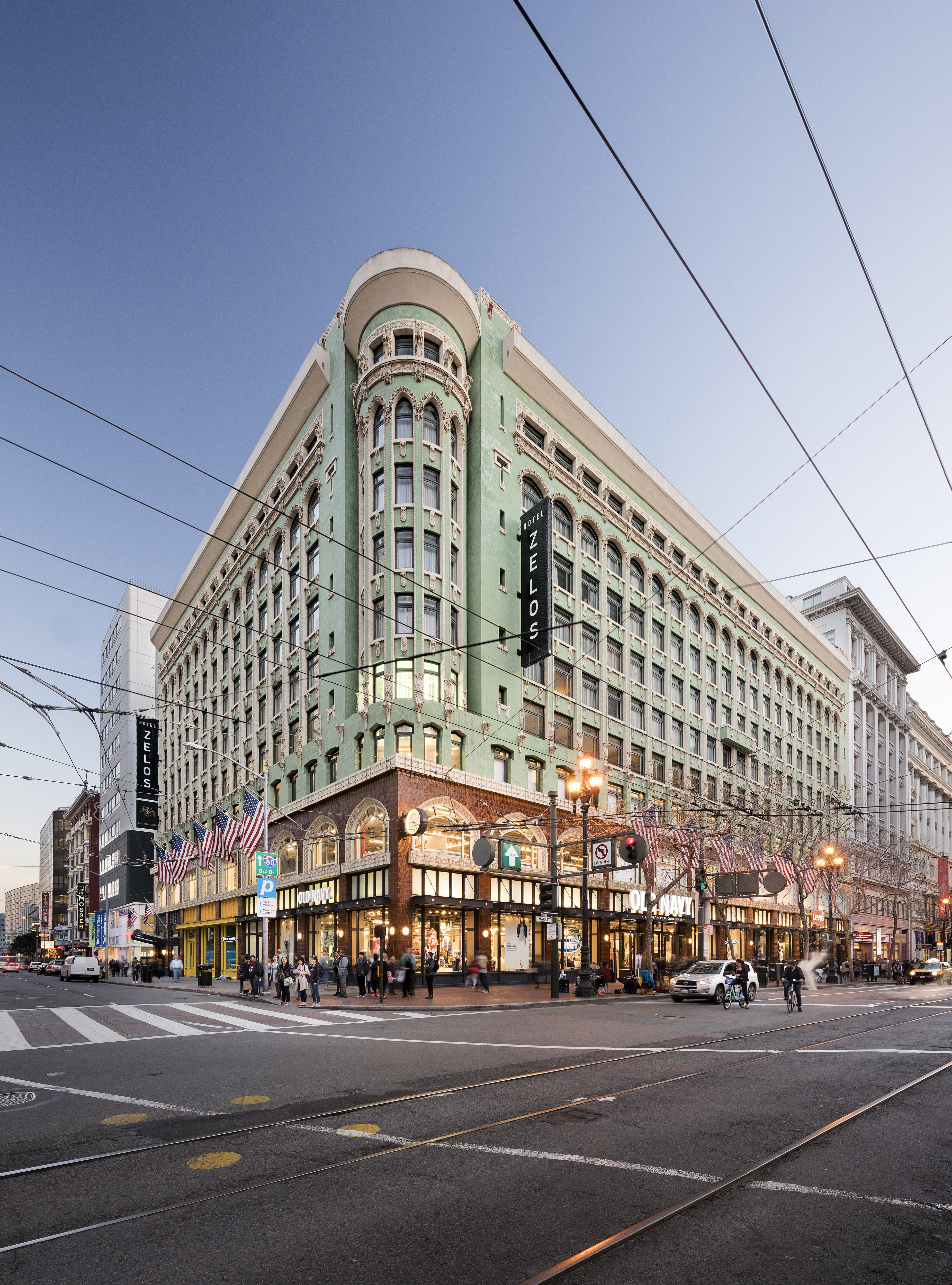hotelzelos-street-view
