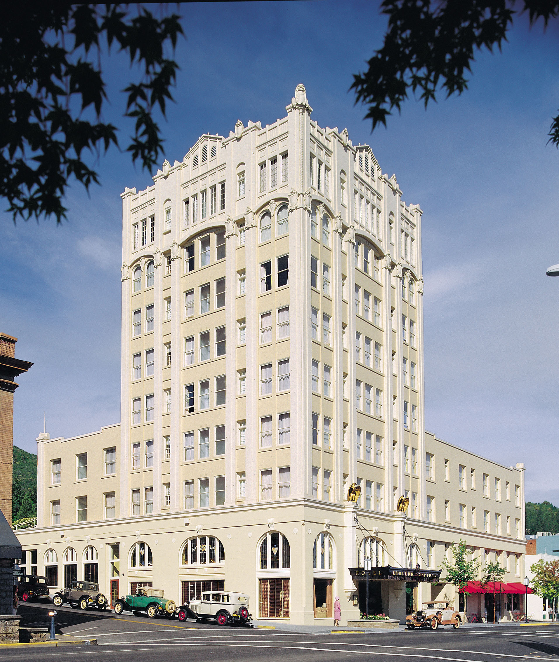 hotel_exterior