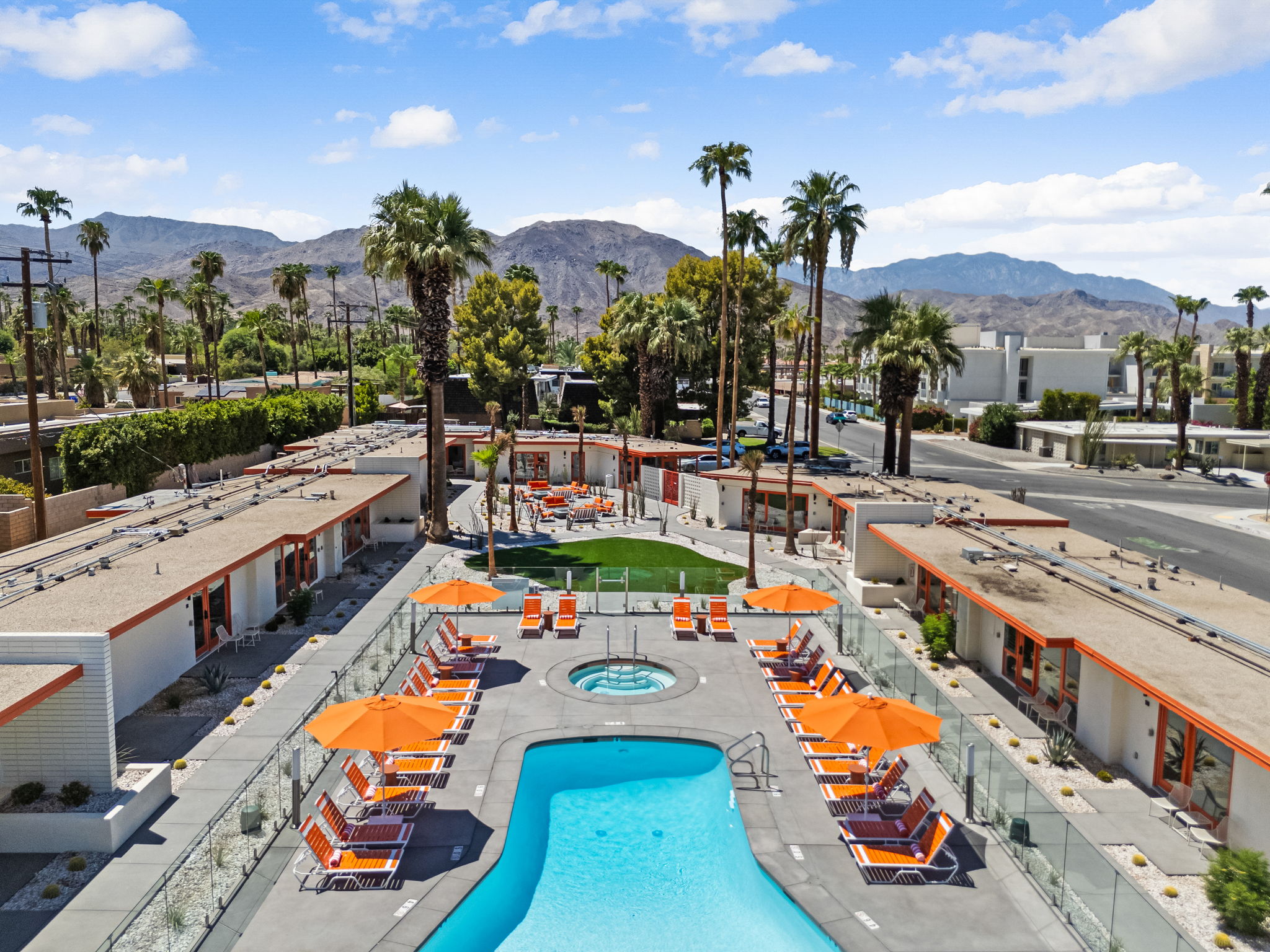 pool-aerial