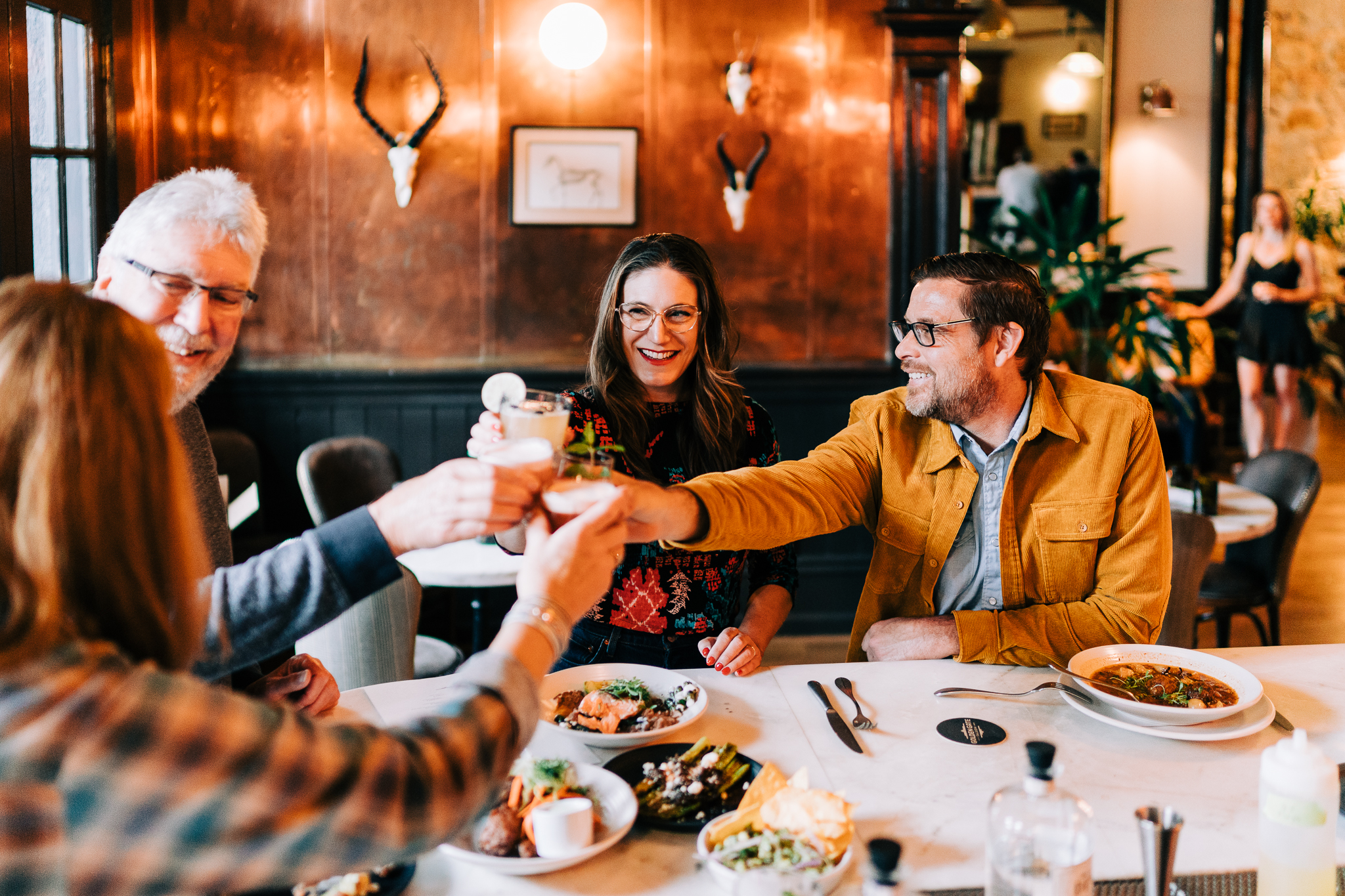golden-gate-saloon-restaurant-and-bar-since-1852