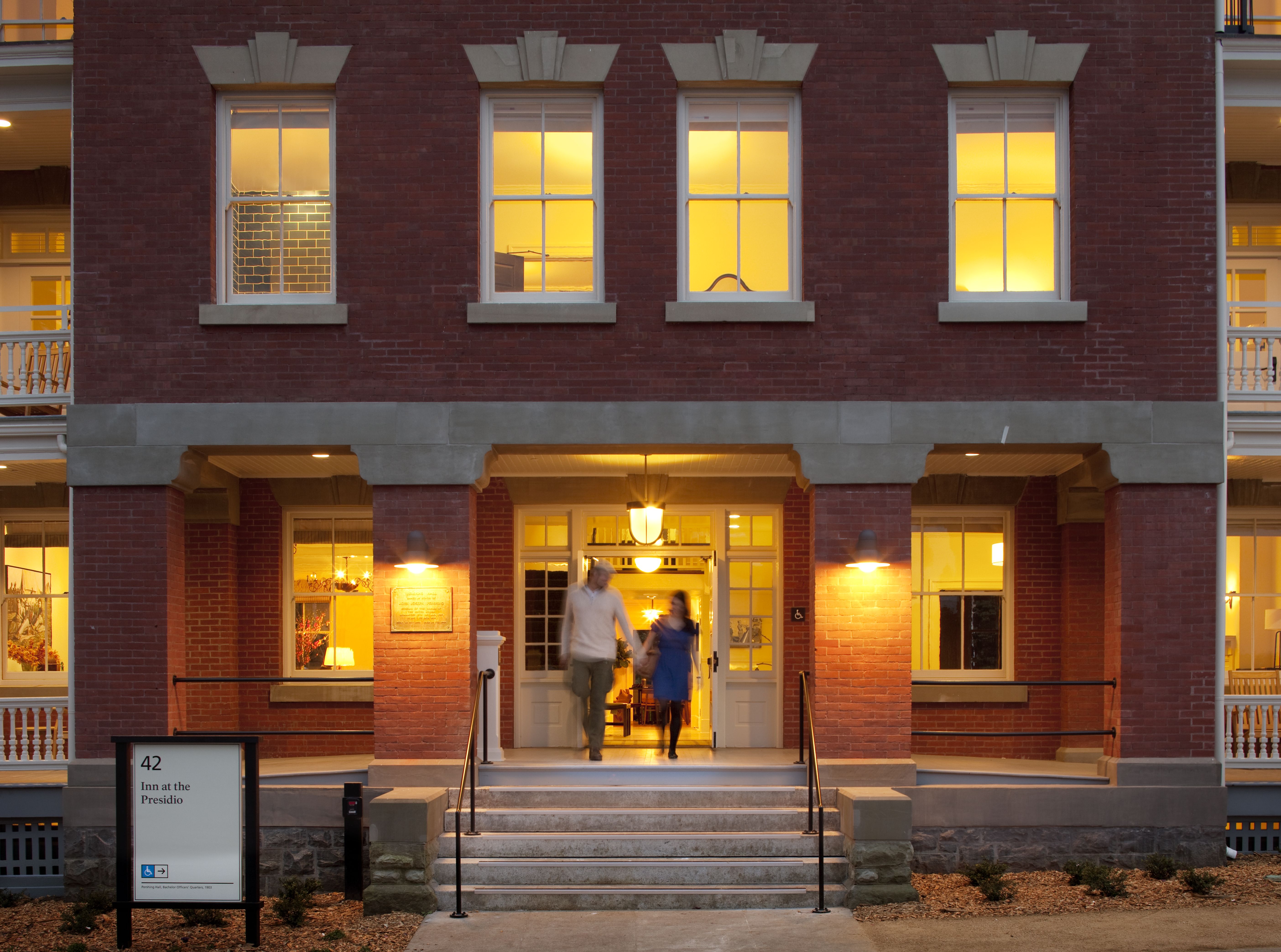 inn-entry-photo-by-paul-dyer