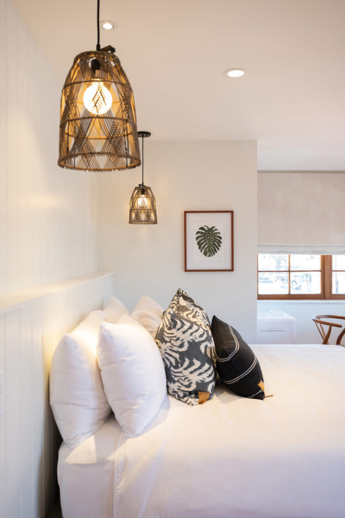 Bedroom at Hotel Lahaina in Maui