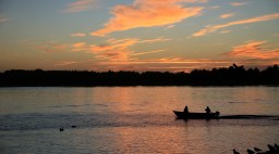 Night view at Kelly's Brighton Marina in Portland, Oregon