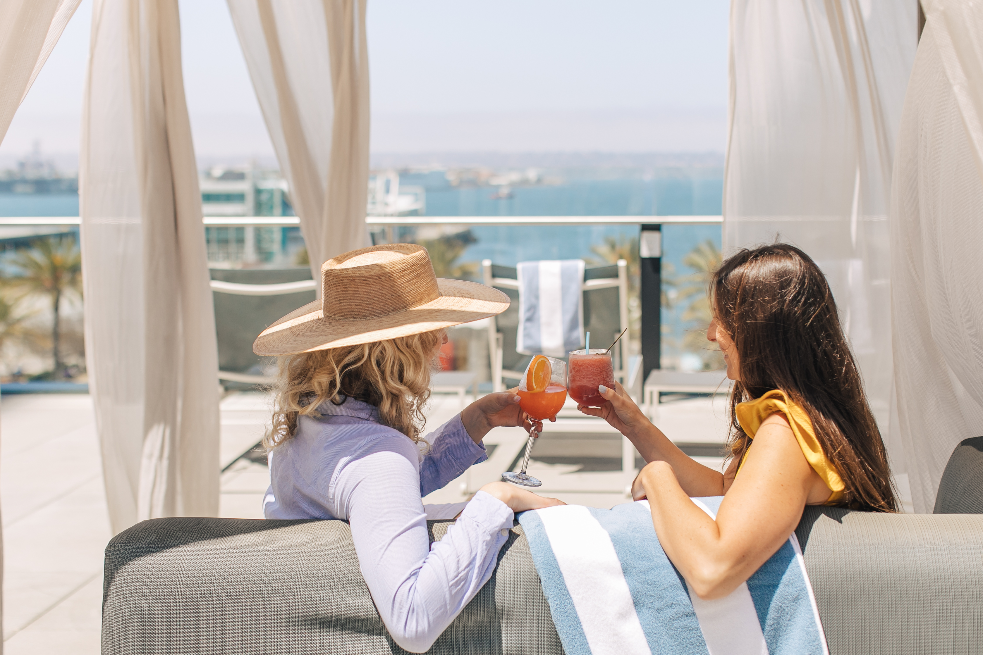 intercontinentalsandiego_layoverpoolbar