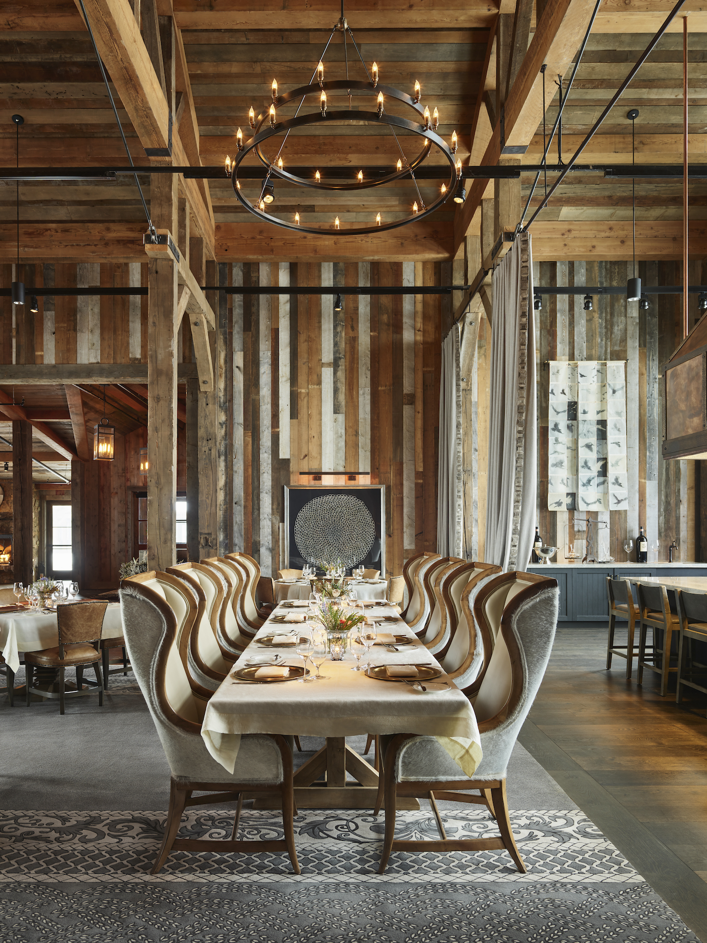 cheyenne-club-dining-large-table