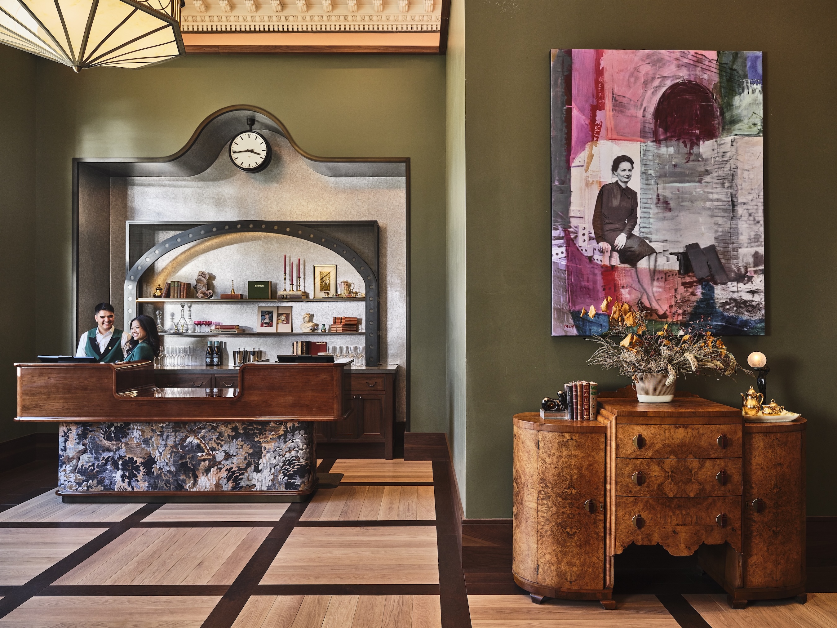 the-crawford-parlour-lobby-space