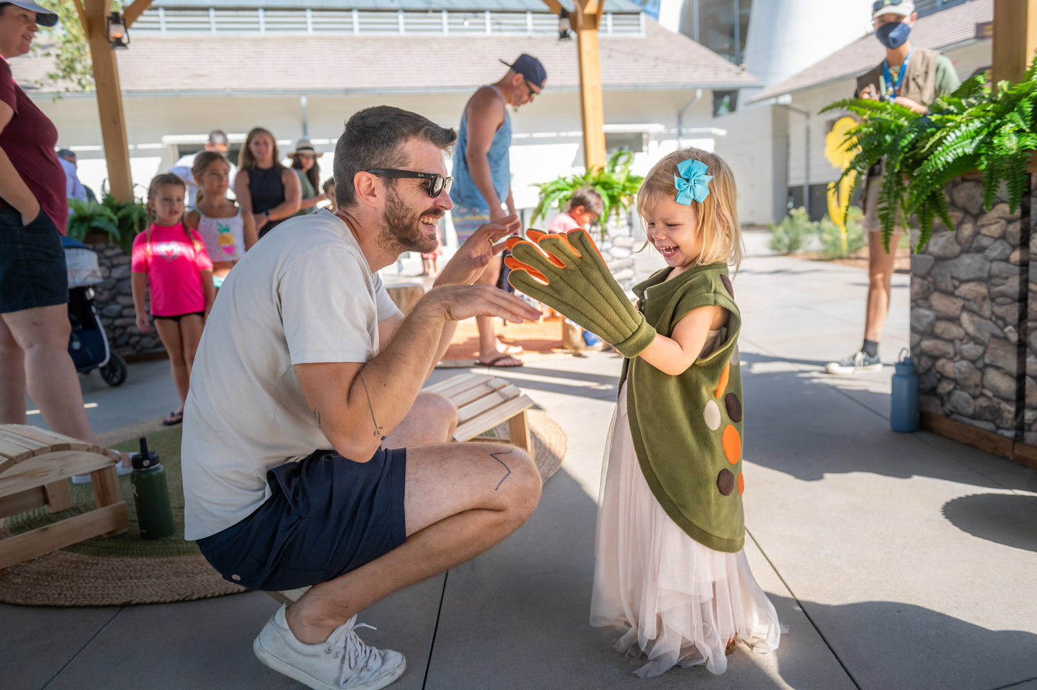 kcm-campout-visitor-center-dad-and-daughter