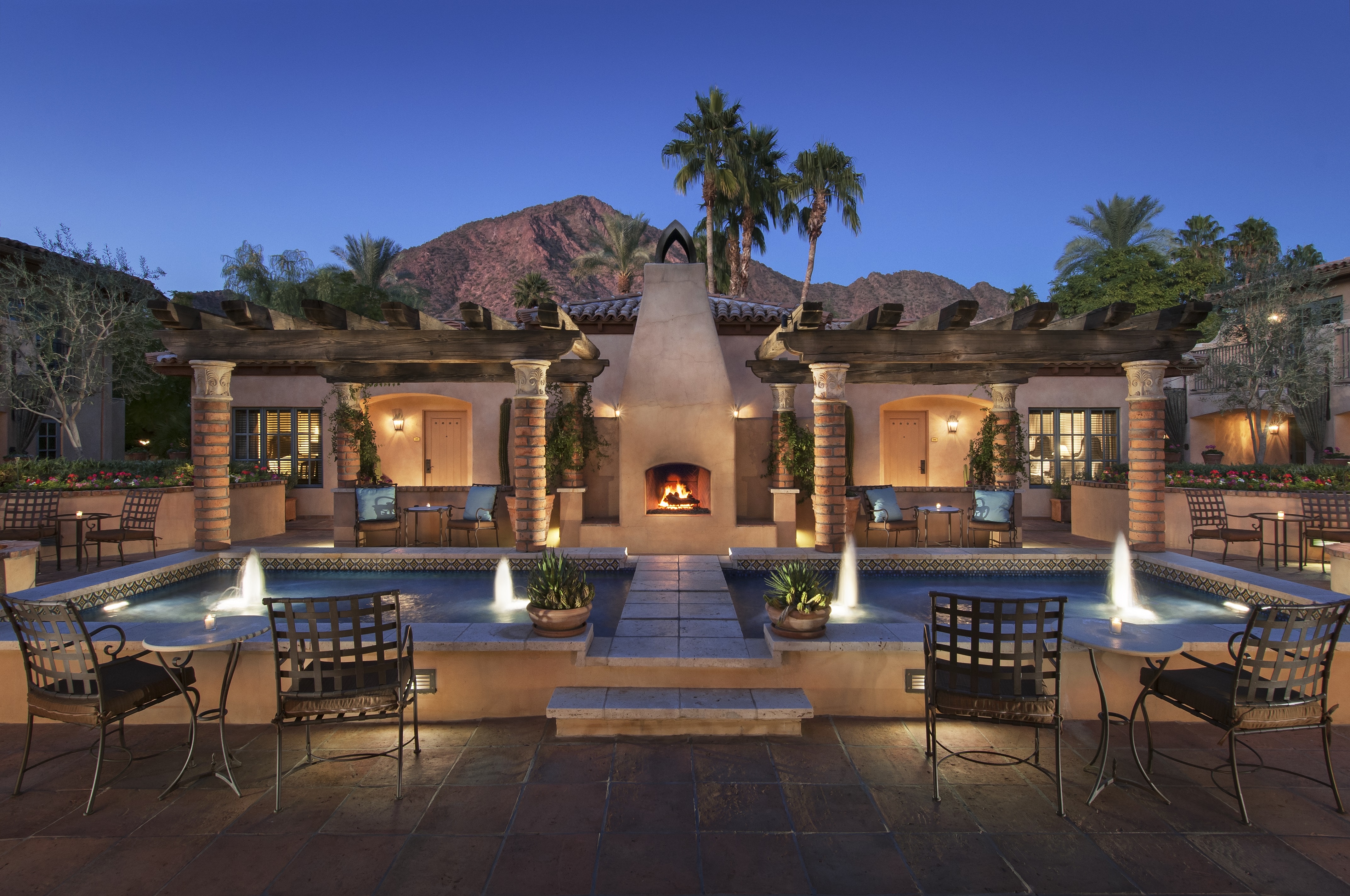 royal-palms-montevista-reflecting-pool