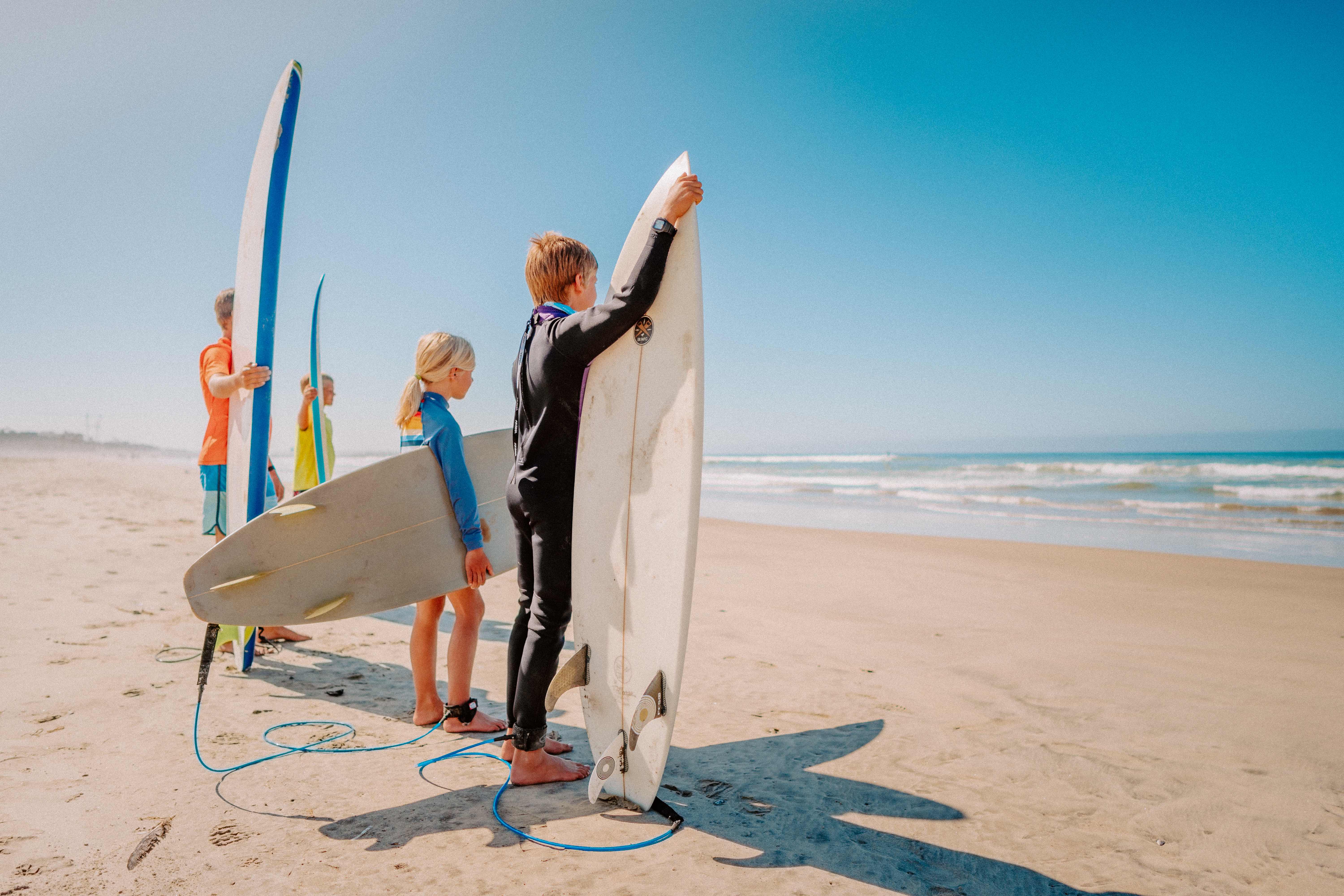 kids-surf-family-beach-05944