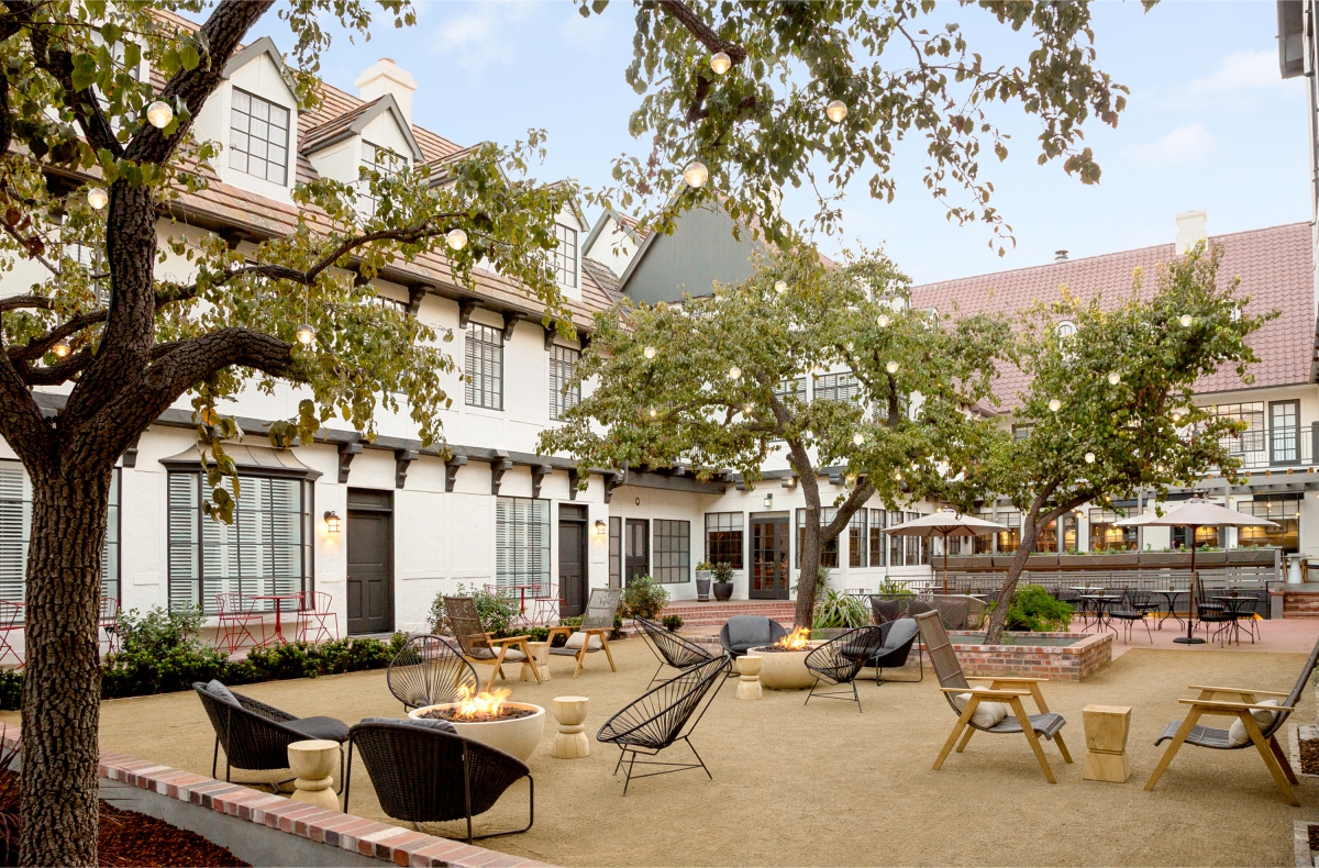 landsby-village-courtyard