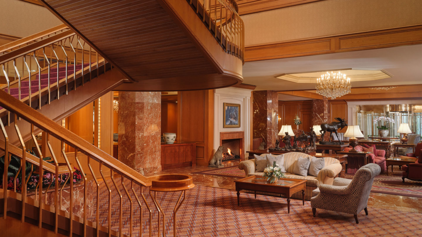 little-america-slc-lobby