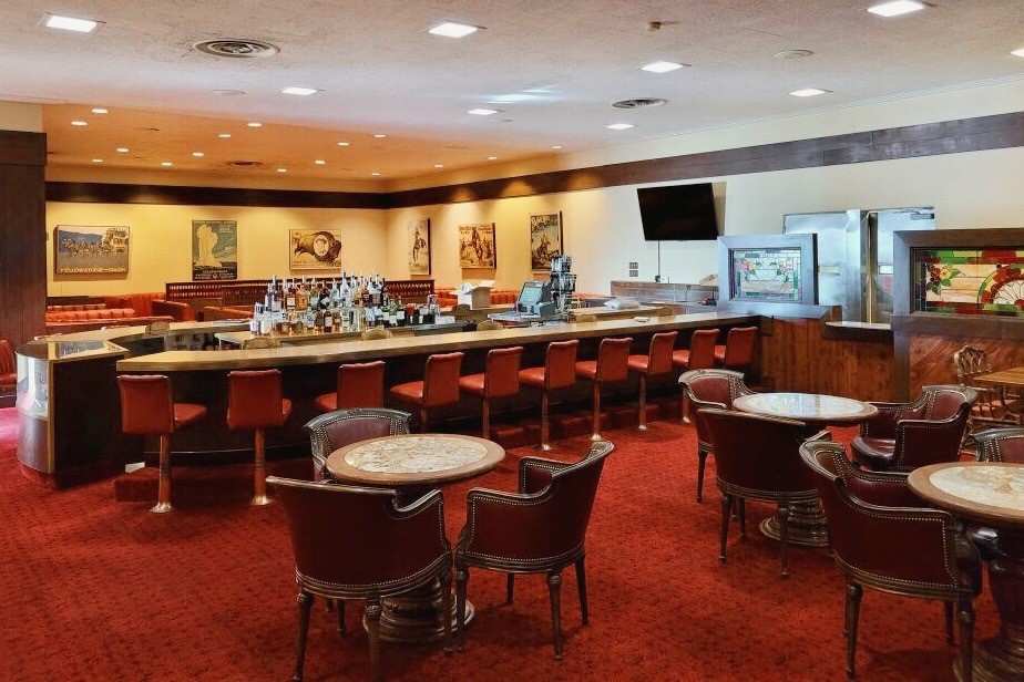 little-america-wyoming-bar-and-lounge-near-rock-springs-and-green-river-wyoming
