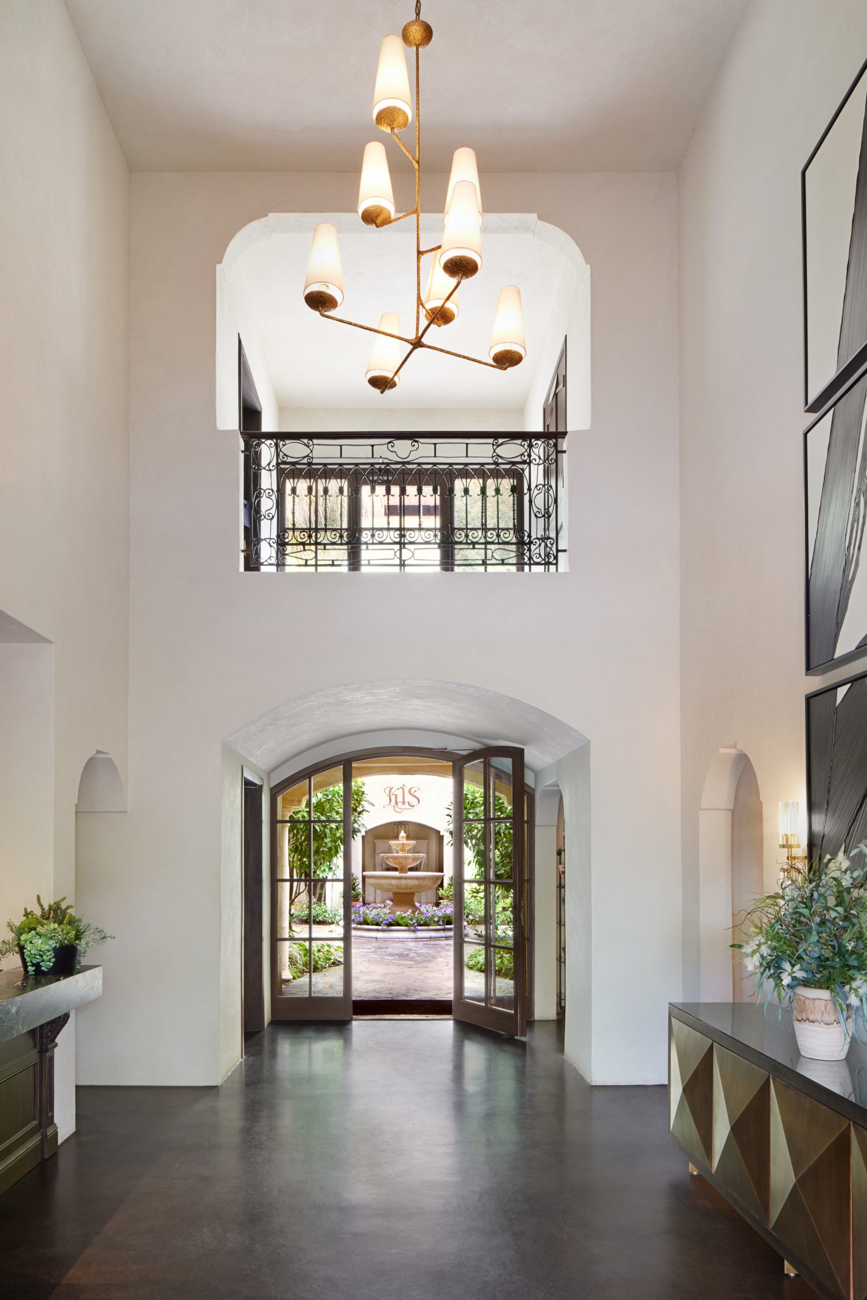 lobby-2-scaled-1
