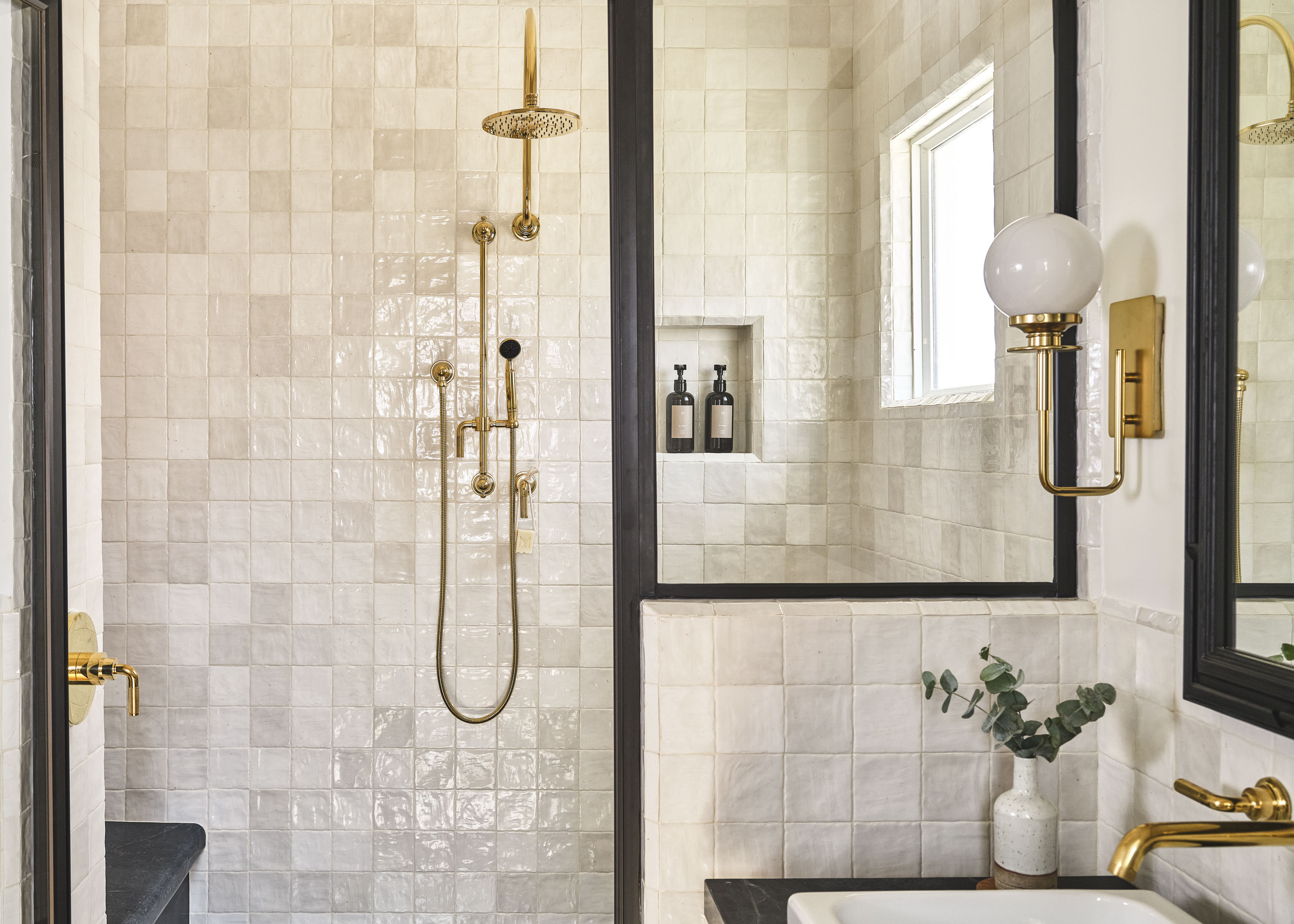 mat_accommodations_model-room_2022_7686