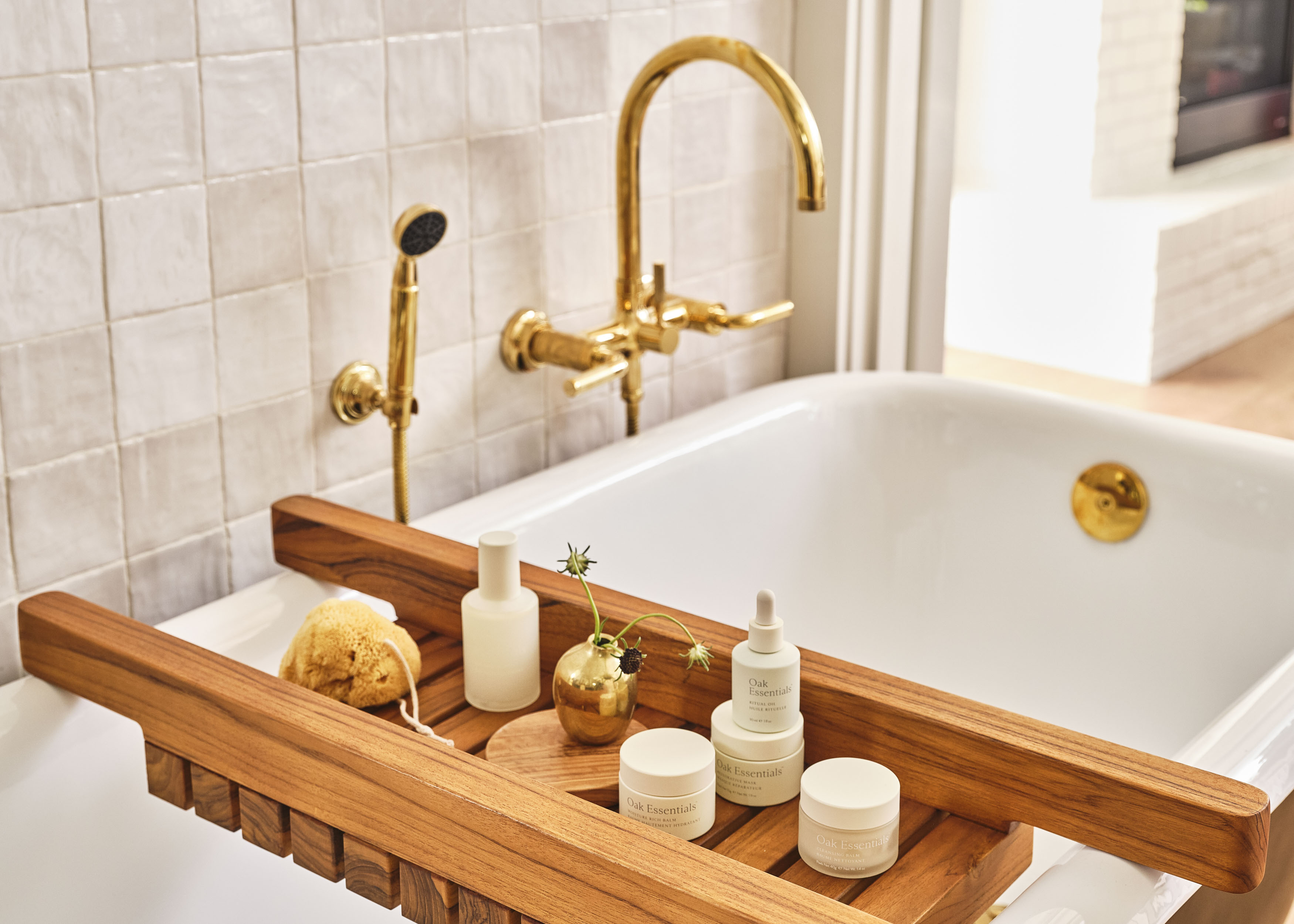 mat_accommodations_model-room_2022_7720