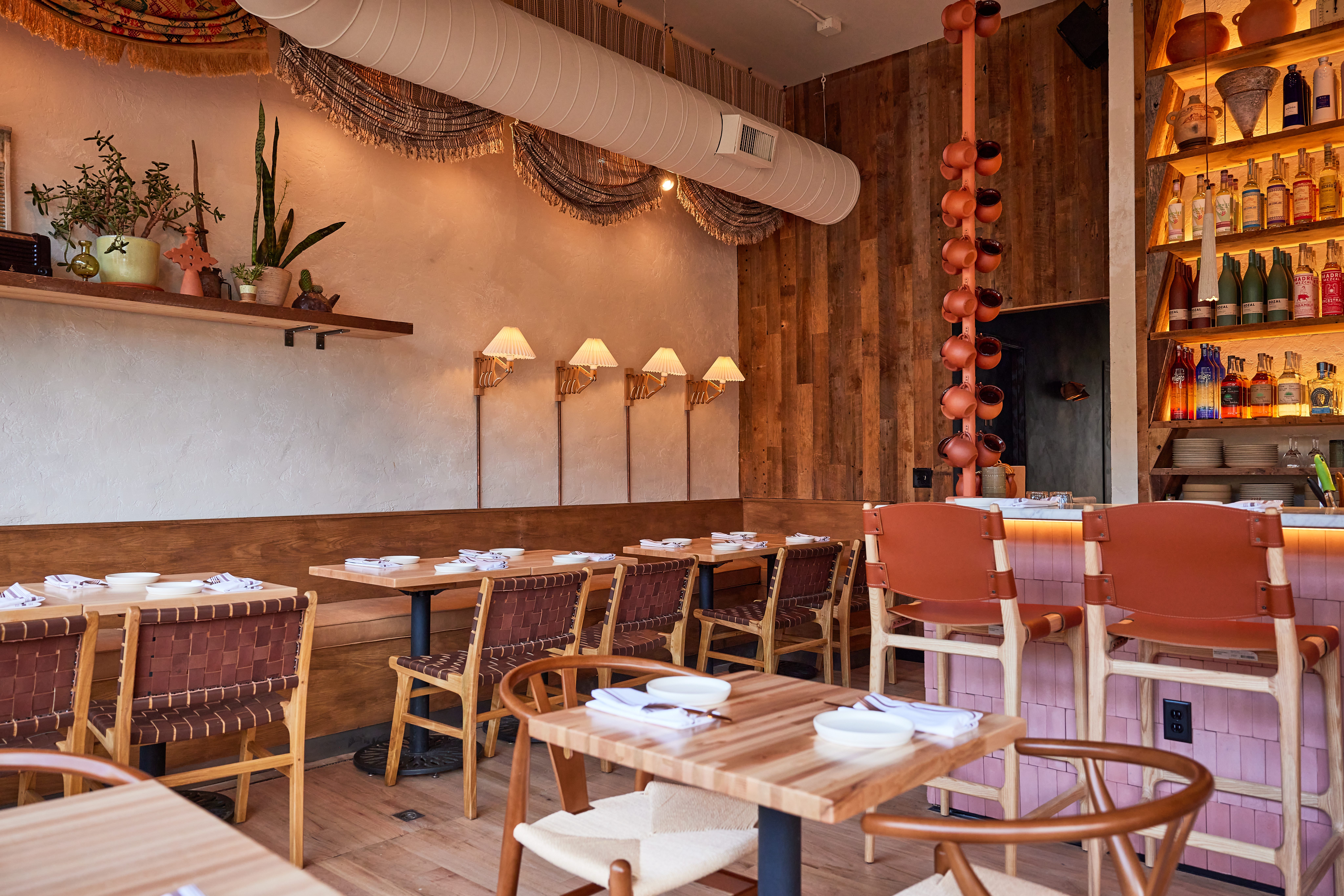 alma-fonda-fina-dining-room