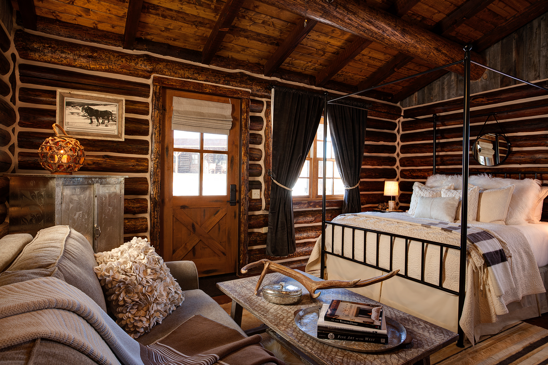 magee-cabin-interior