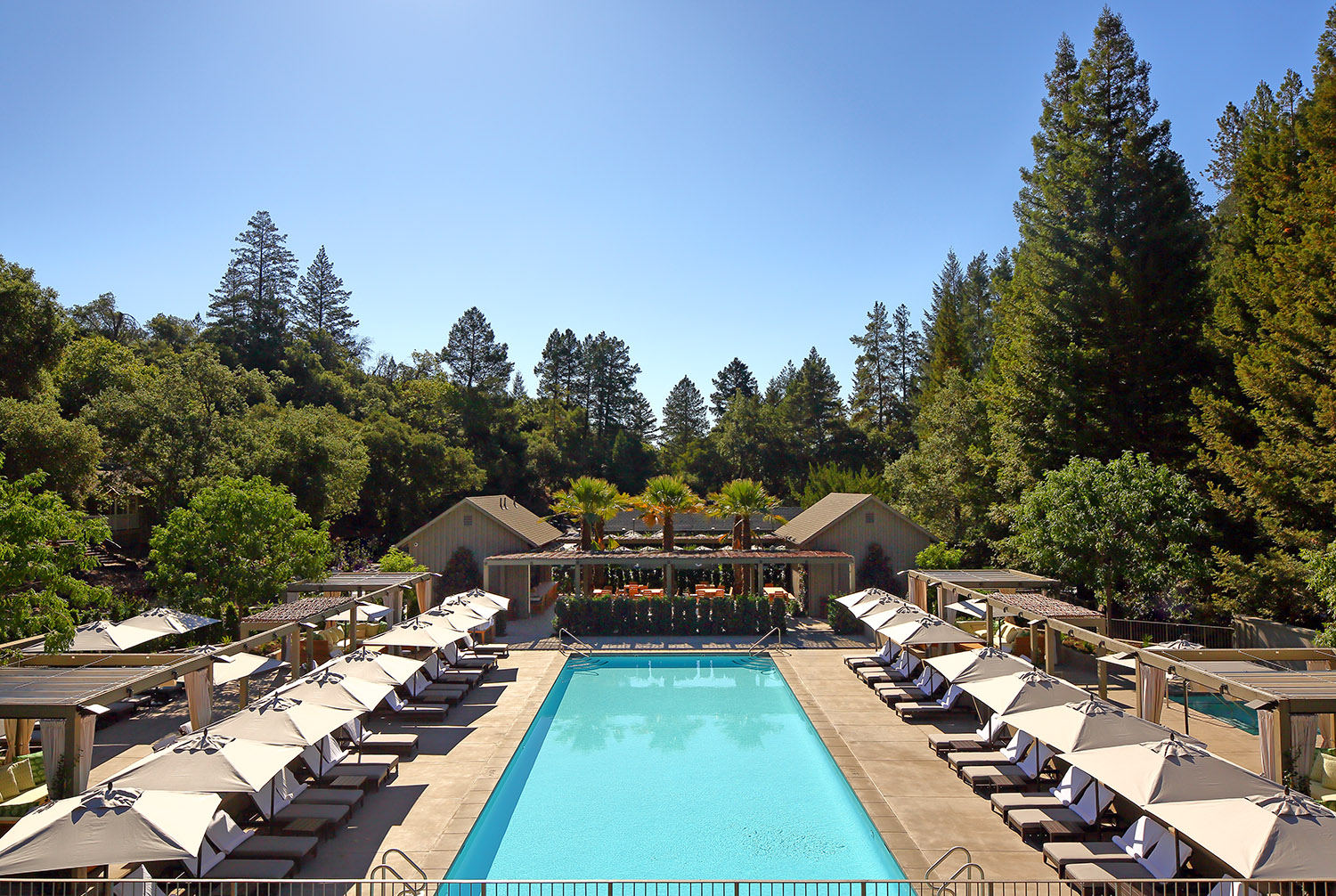 meadowood-pools_cabana