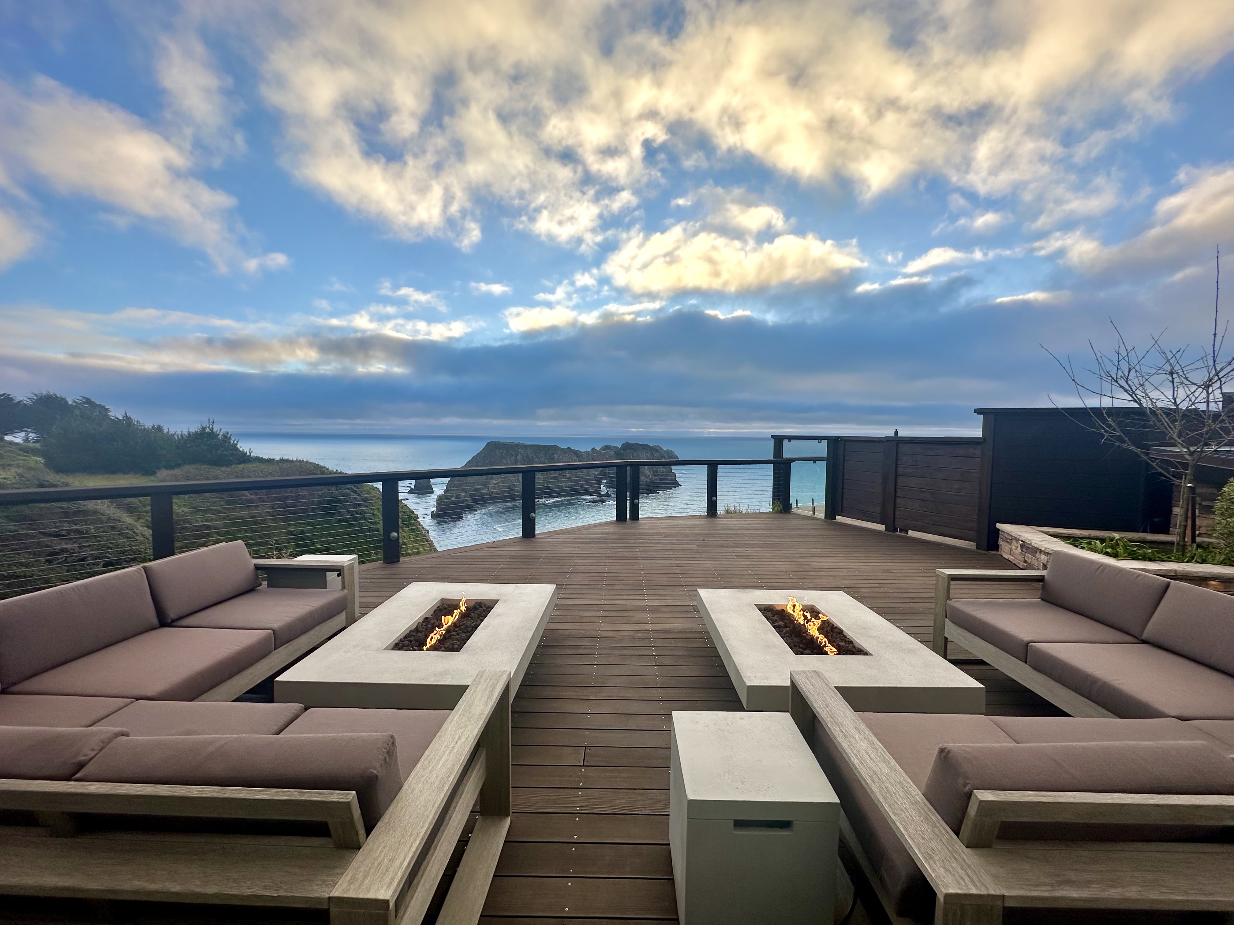 sacred-rock-inn-firepits