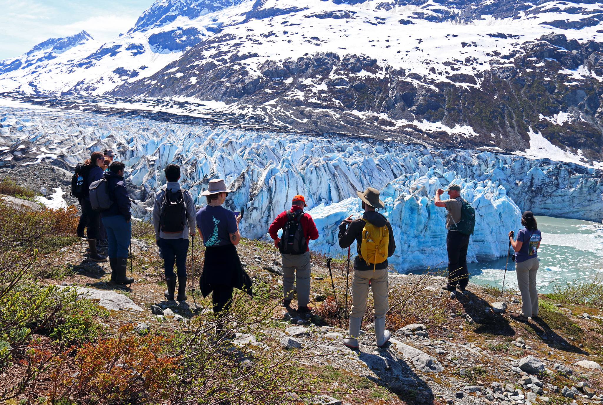 naturalist-guided-hikes-right-from-the-ship-explore-nature-and-culture-up-close