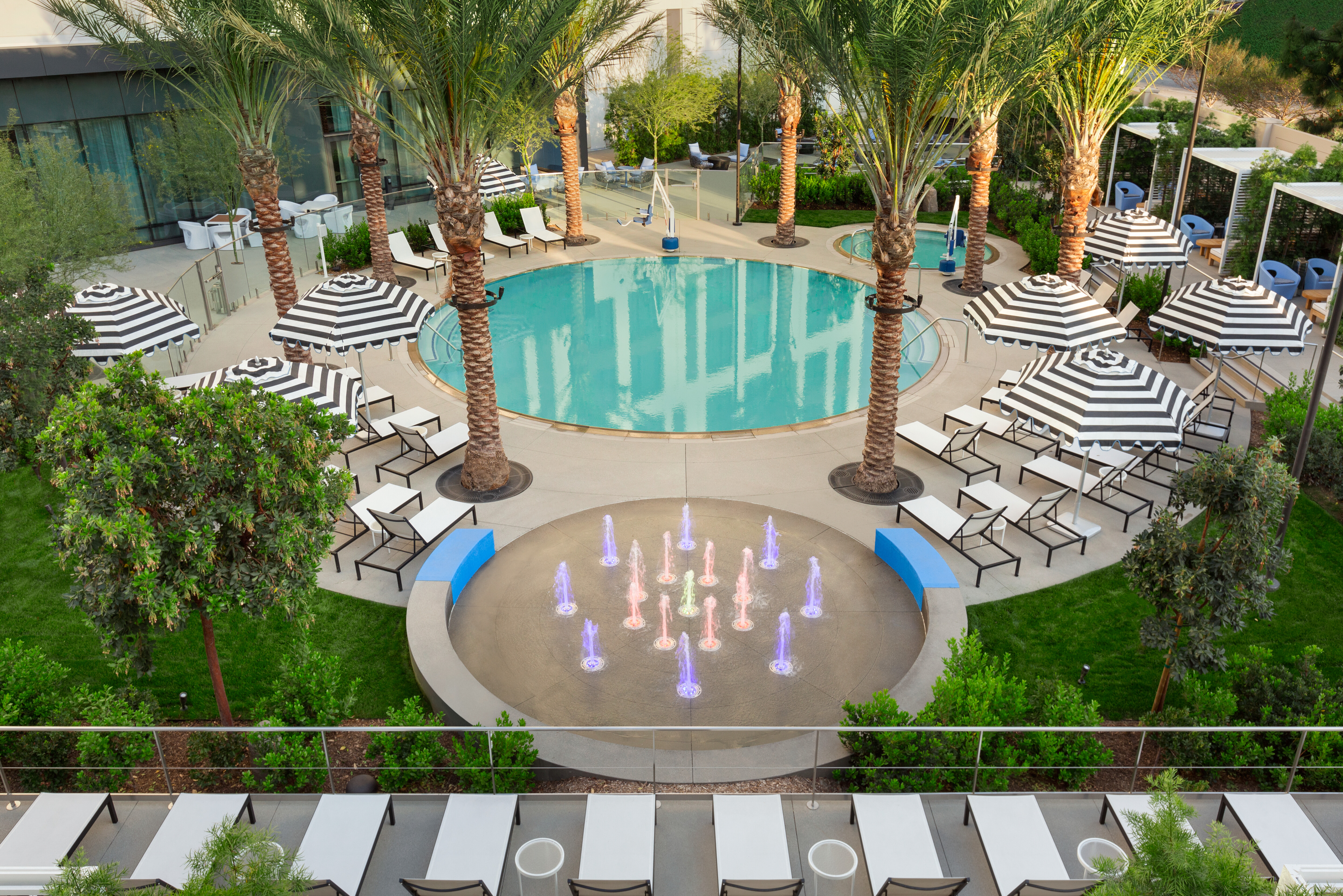 oasis-pool-1469417