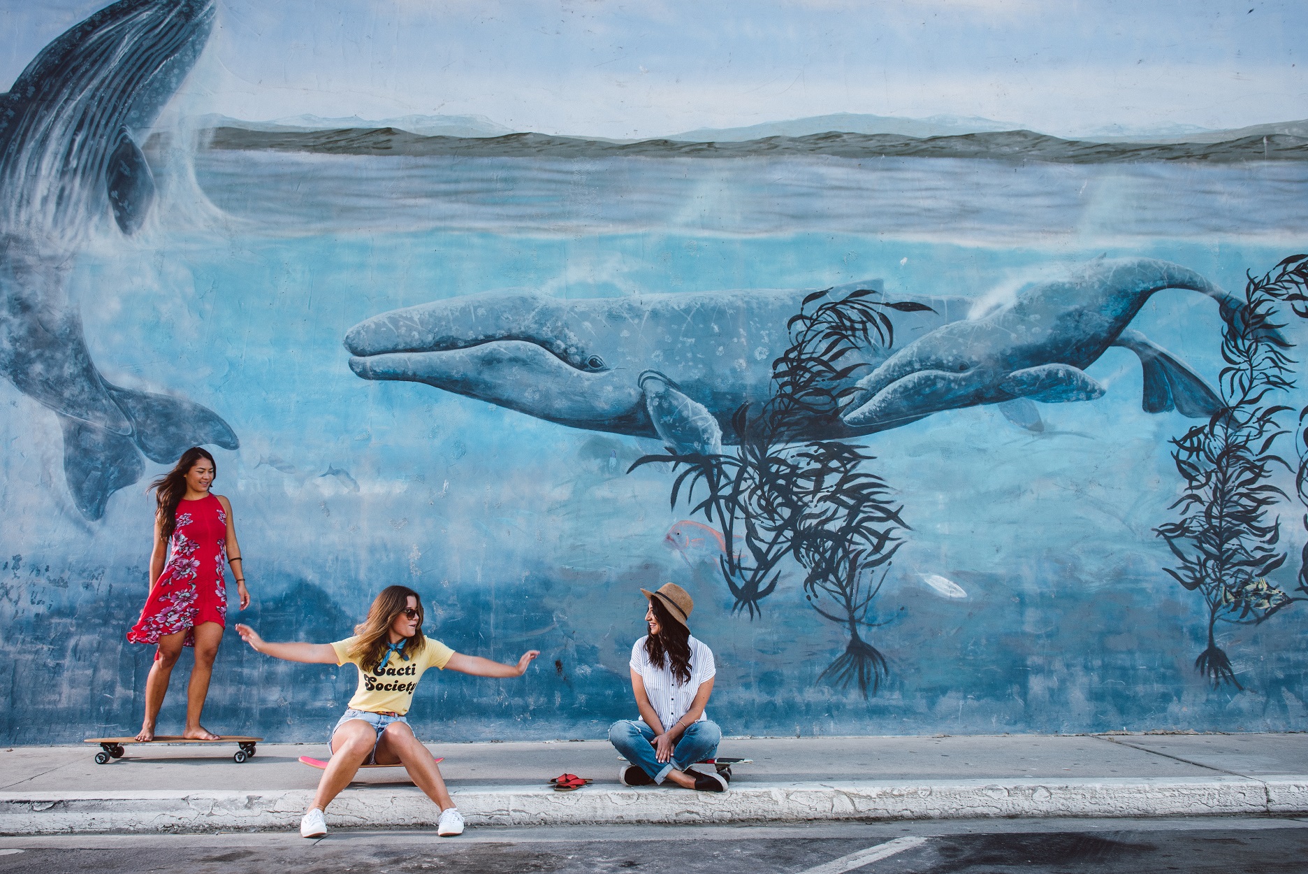 oside-mural-whale-mural-girlfriend-getaway