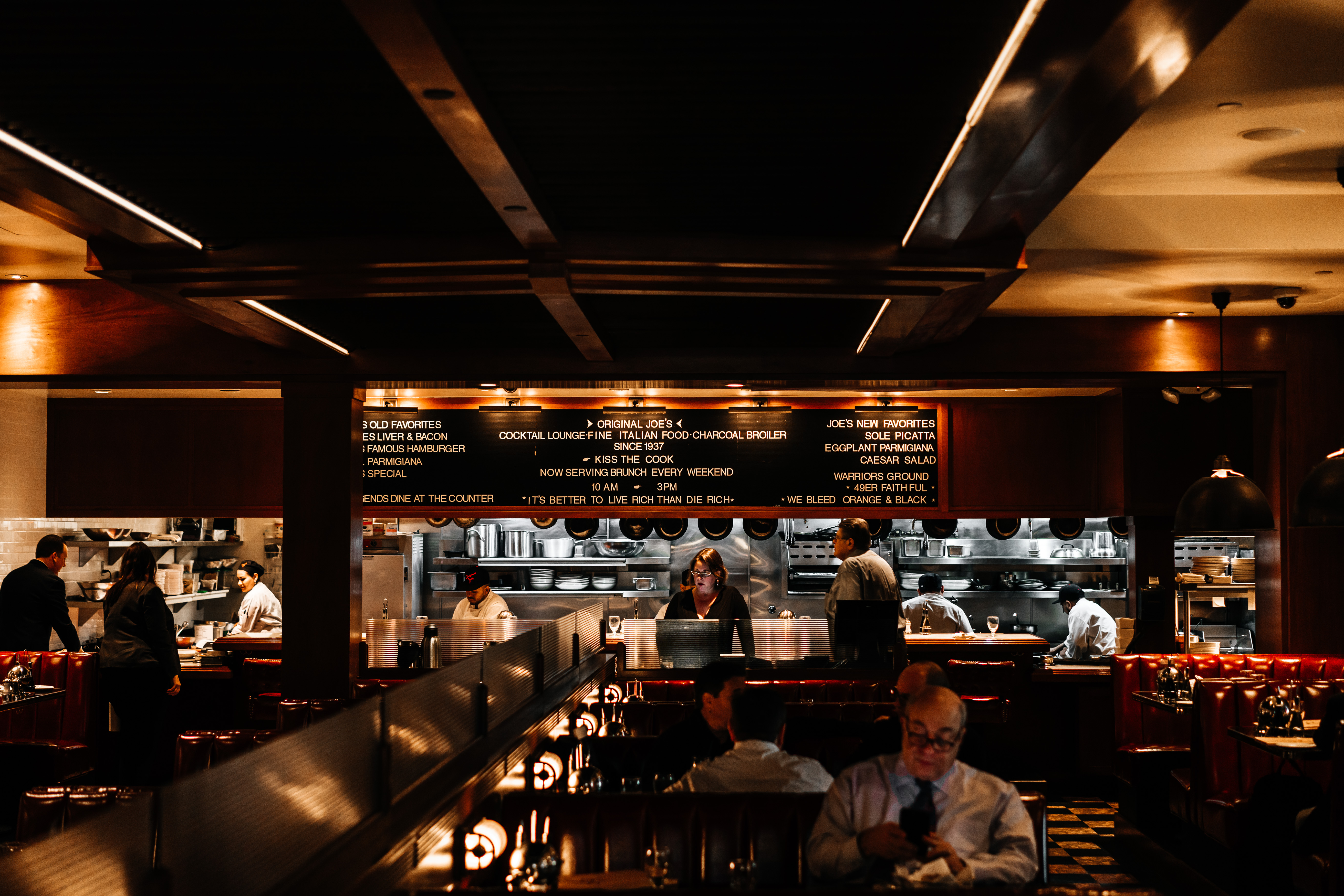 original-joes-north-beach-interior-open-kitchen