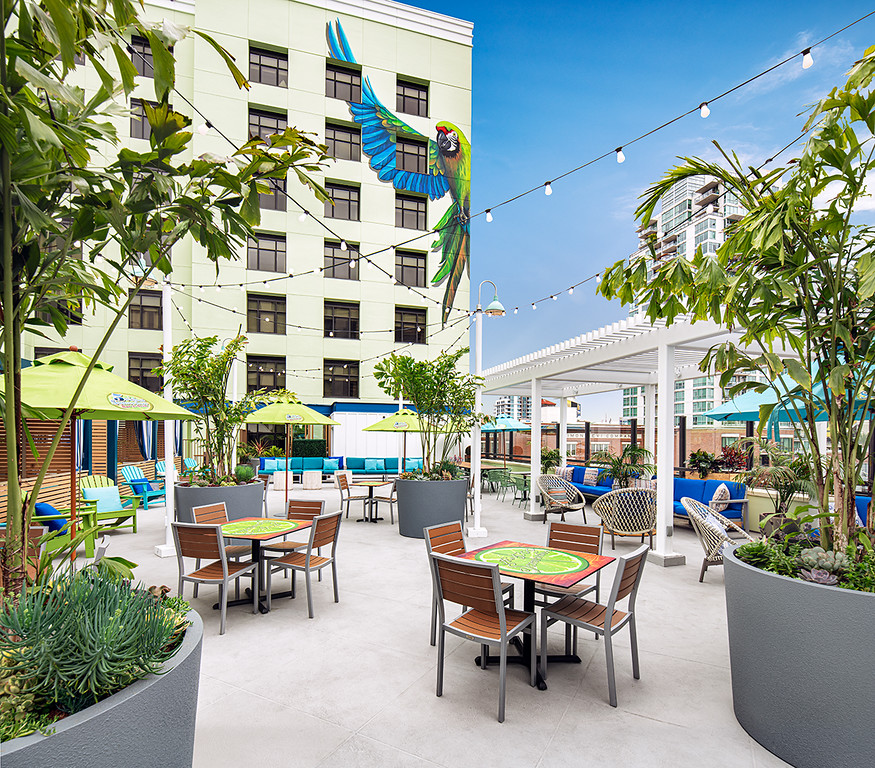 5-oclock-somewhere-rooftop-bar