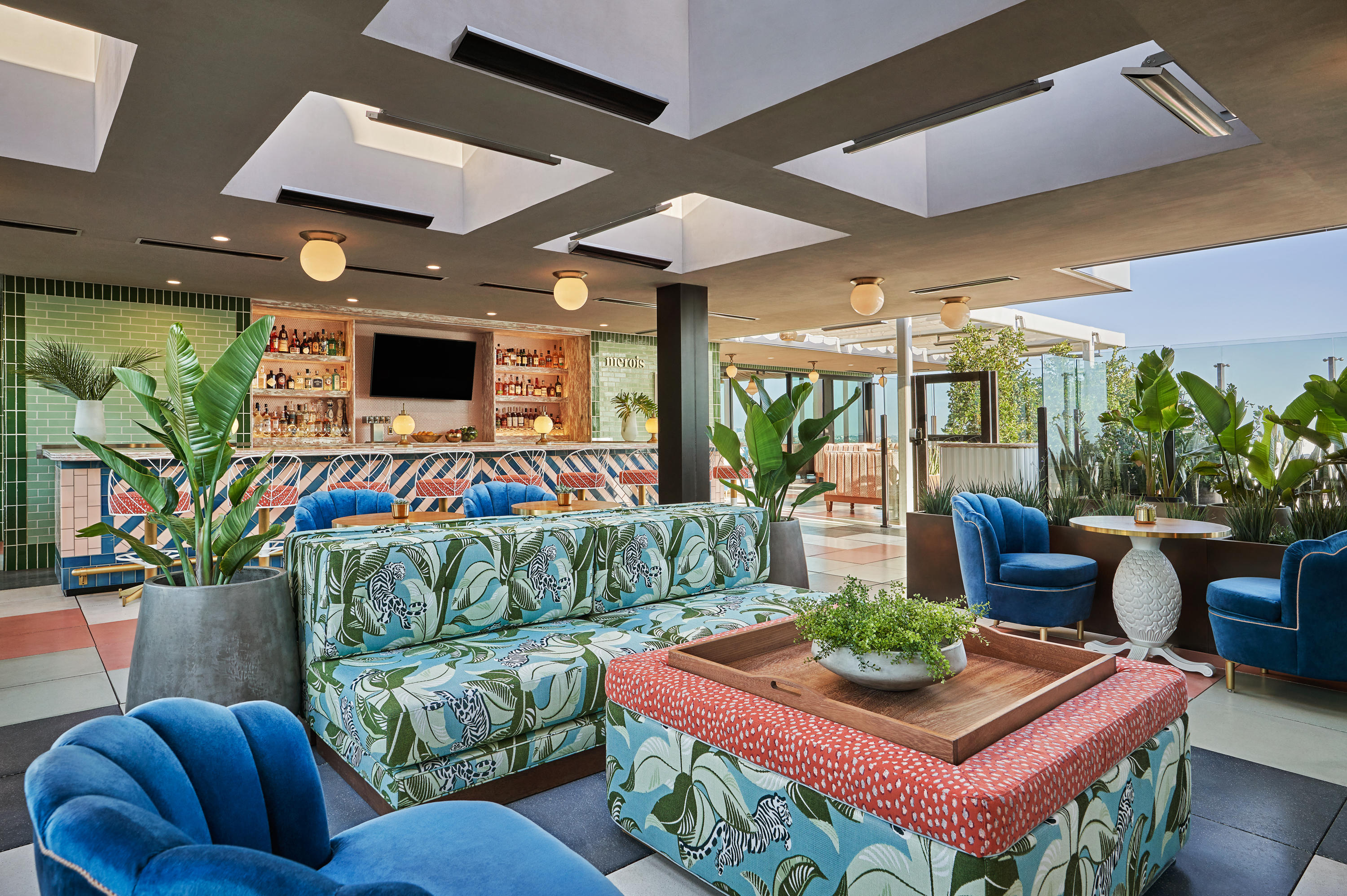 pwh2-rest-merois-bar-02-1555