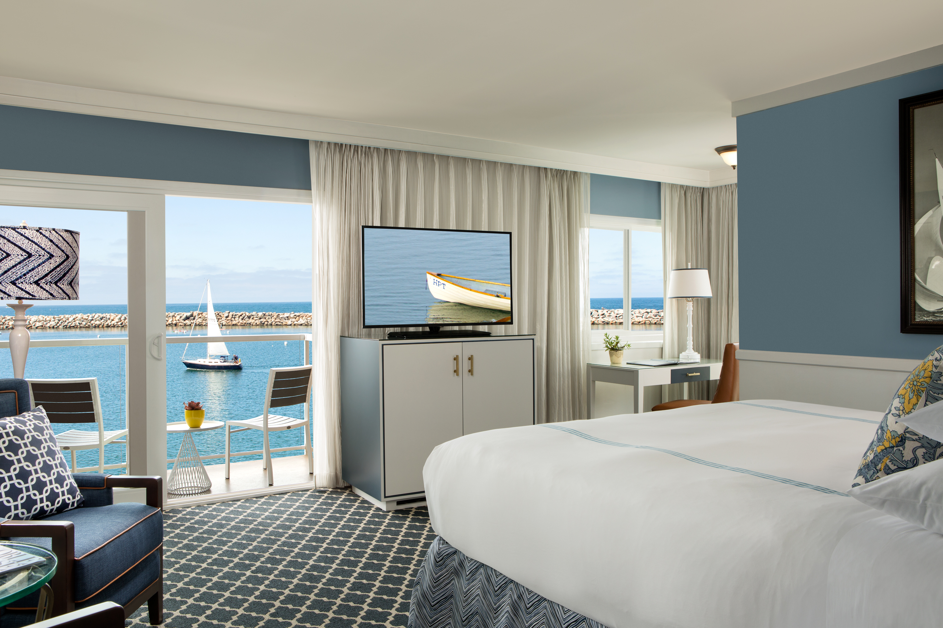 premier-king-guestroom