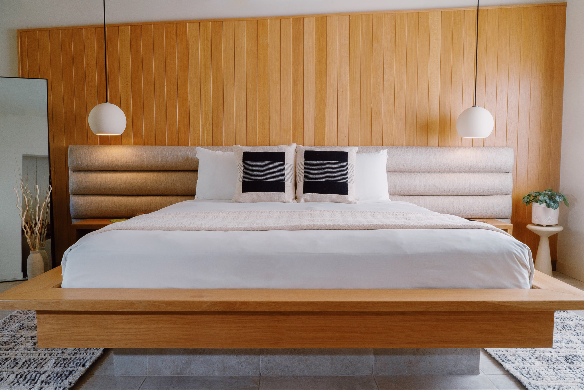 floating-custom-millwork-beds